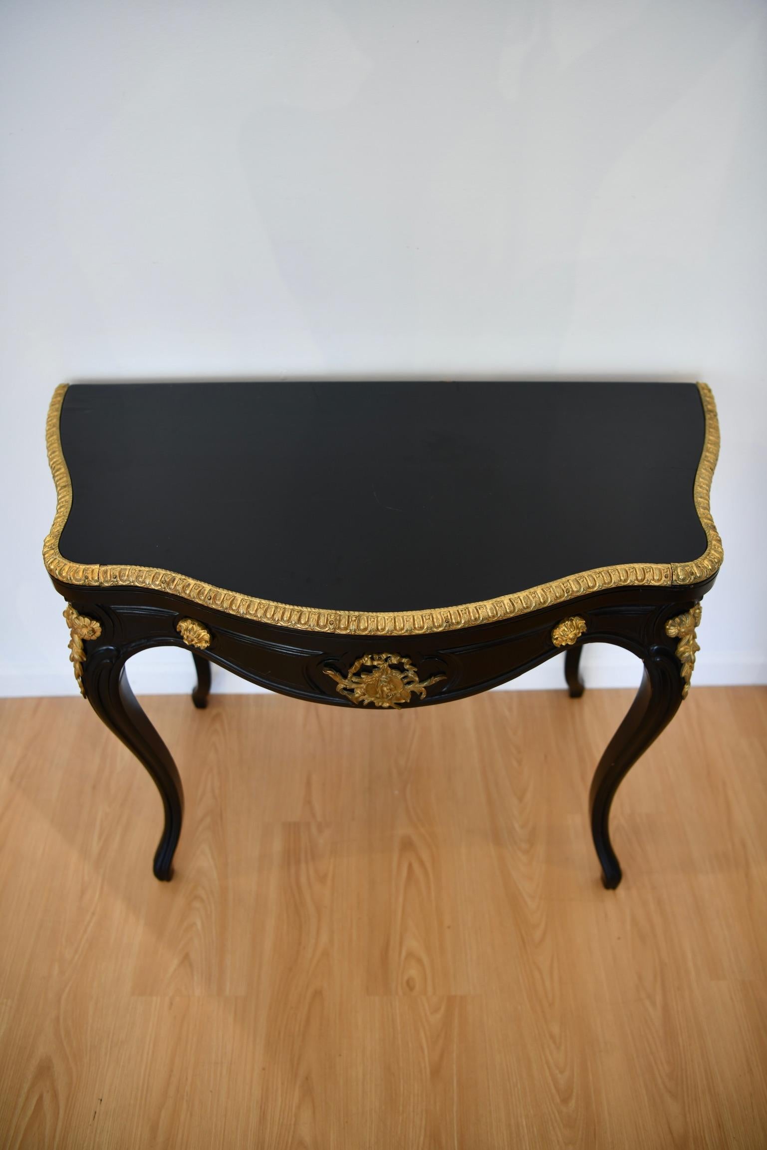 Alexander Roux Ebonised & Bronze Mounted Game In Good Condition For Sale In Brooklyn, NY