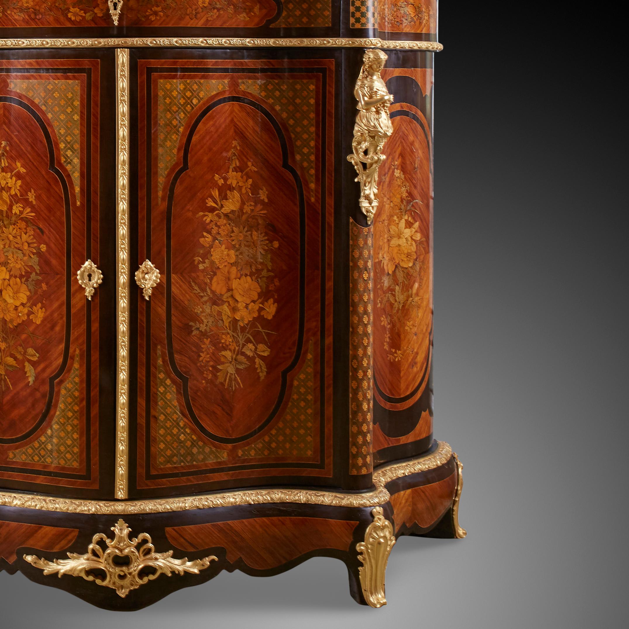 Alexander Roux Serpentine Inlaid Side Cabinet’ Uses Mainly Light Wood Materials In Excellent Condition For Sale In Warsaw, PL
