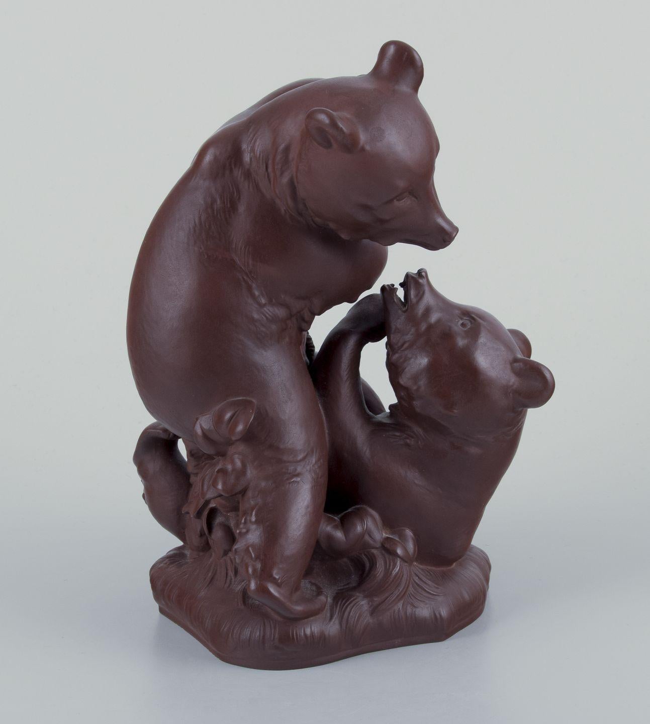 I prodotti usati sono esenti da dazi all'importazione per i clienti statunitensi. 
Pertanto, al tuo acquisto non saranno applicate tariffe di importazione.

Alexander Struck (1902-1990) per Meissen Böttger Steinzeug. 
Figura in gres di orsi bruni