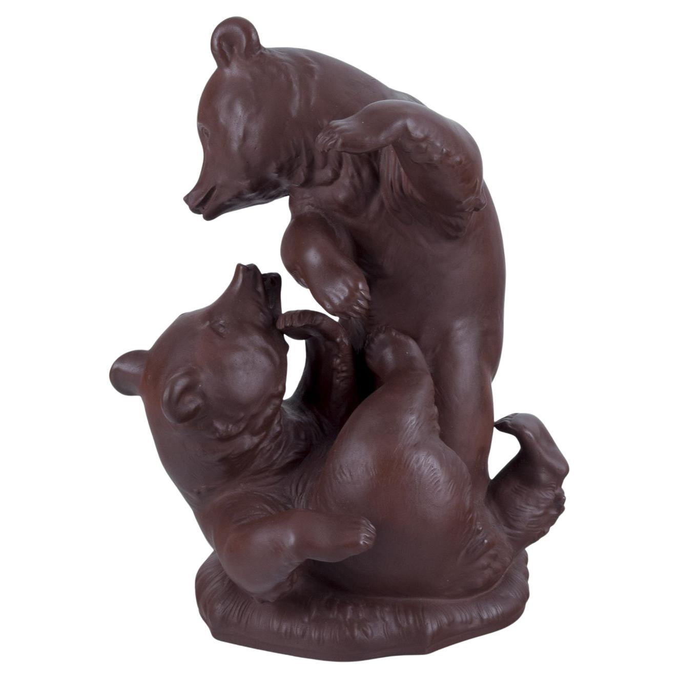 Alexander Struck, Meissen Böttger Steinzeug. Figura in gres di orsi che giocano in vendita