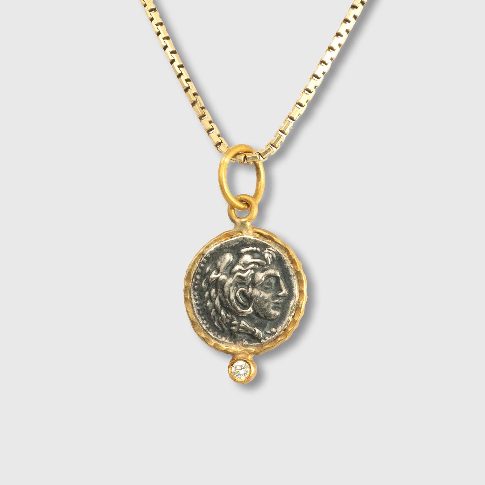 Round Cut Alexander the Great, Charm Coin Replica Pendant, 24K Gold Silver 0.02ct Diamond For Sale