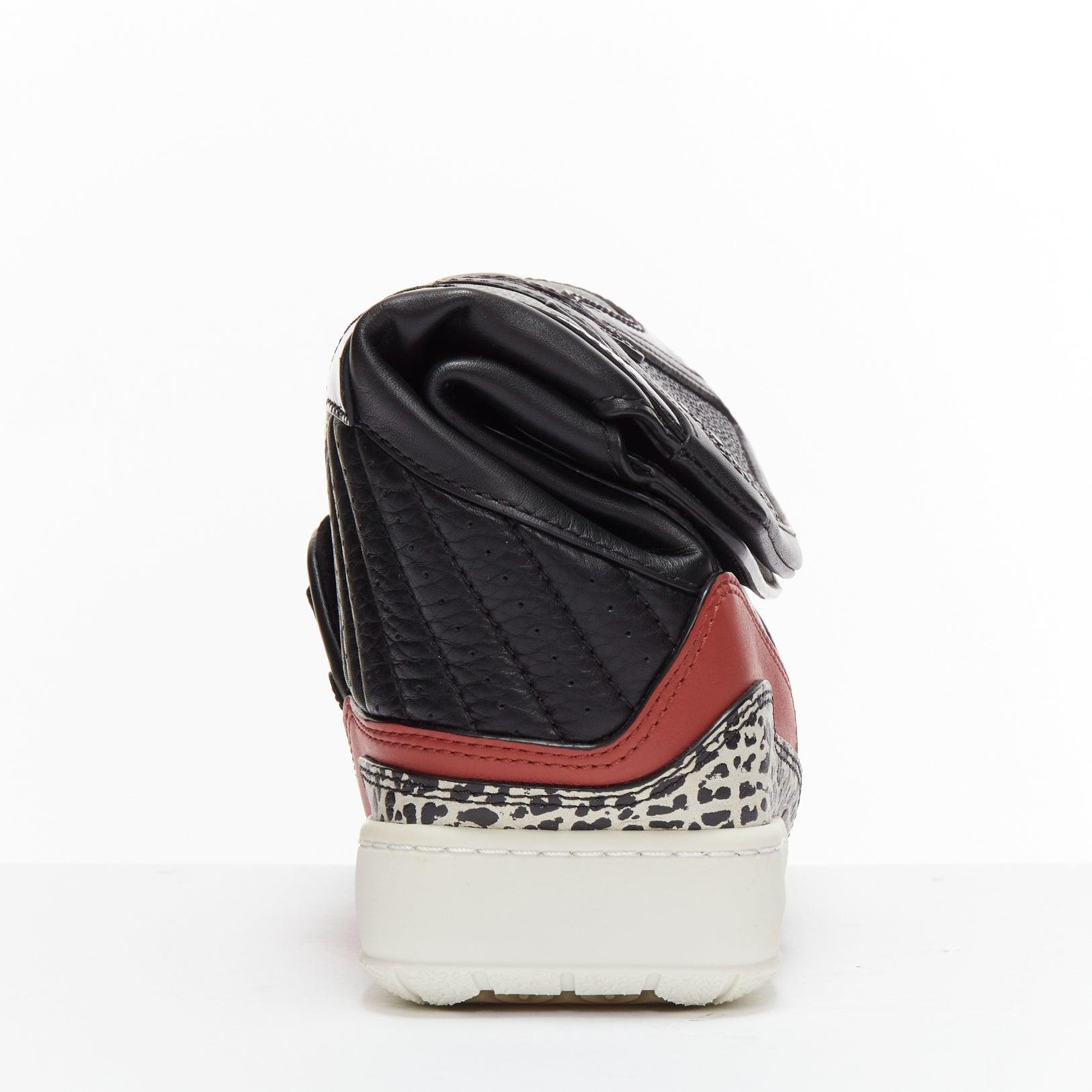 ALEXANDER WANG 2015 Runway Sneaker black leather panels clutch bag In Good Condition For Sale In Hong Kong, NT