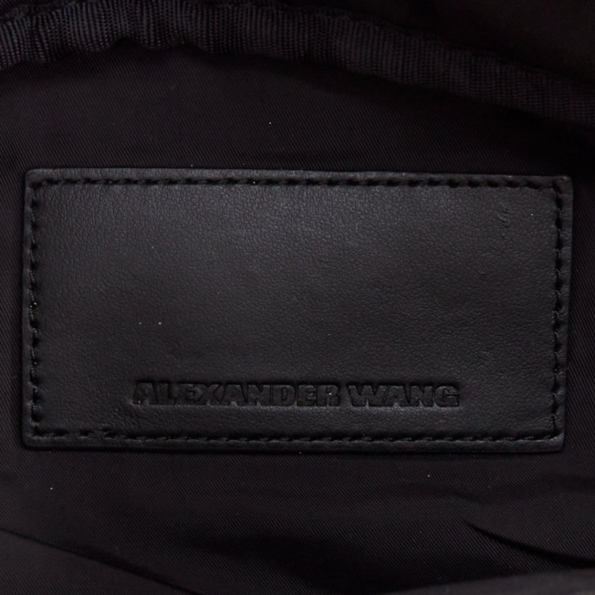 Alexander Wang Attica, borsa in pelle nera e argento con cintura a zip multipla in vendita 4