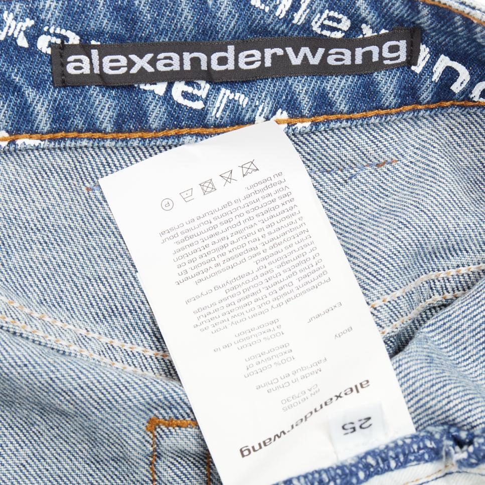 ALEXANDER WANG Bite mini shorts de tela vaquera azul con logotipo de pedrería y cristales 25 en venta 3