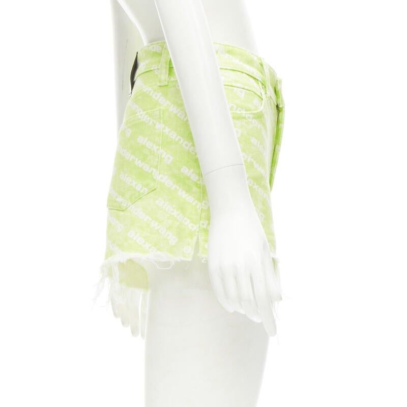 ALEXANDER WANG - Bite High Rise - Short en jean découpé, imprimé logo, vert 24