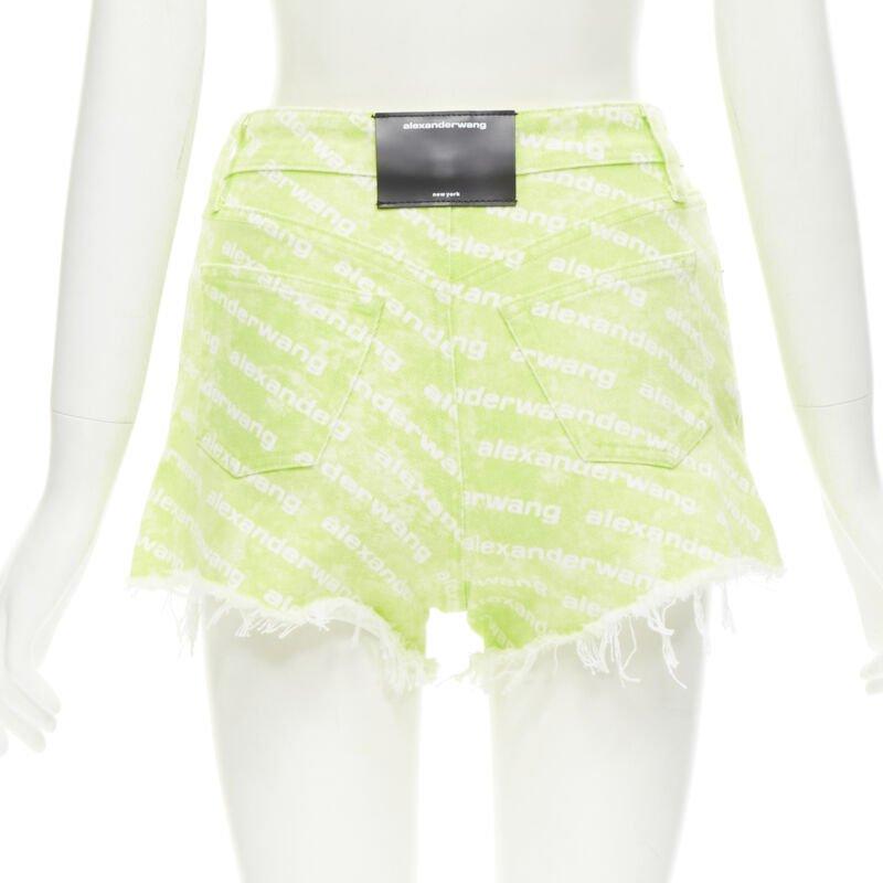 ALEXANDER WANG - Bite High Rise - Short en jean découpé, imprimé logo, vert 24