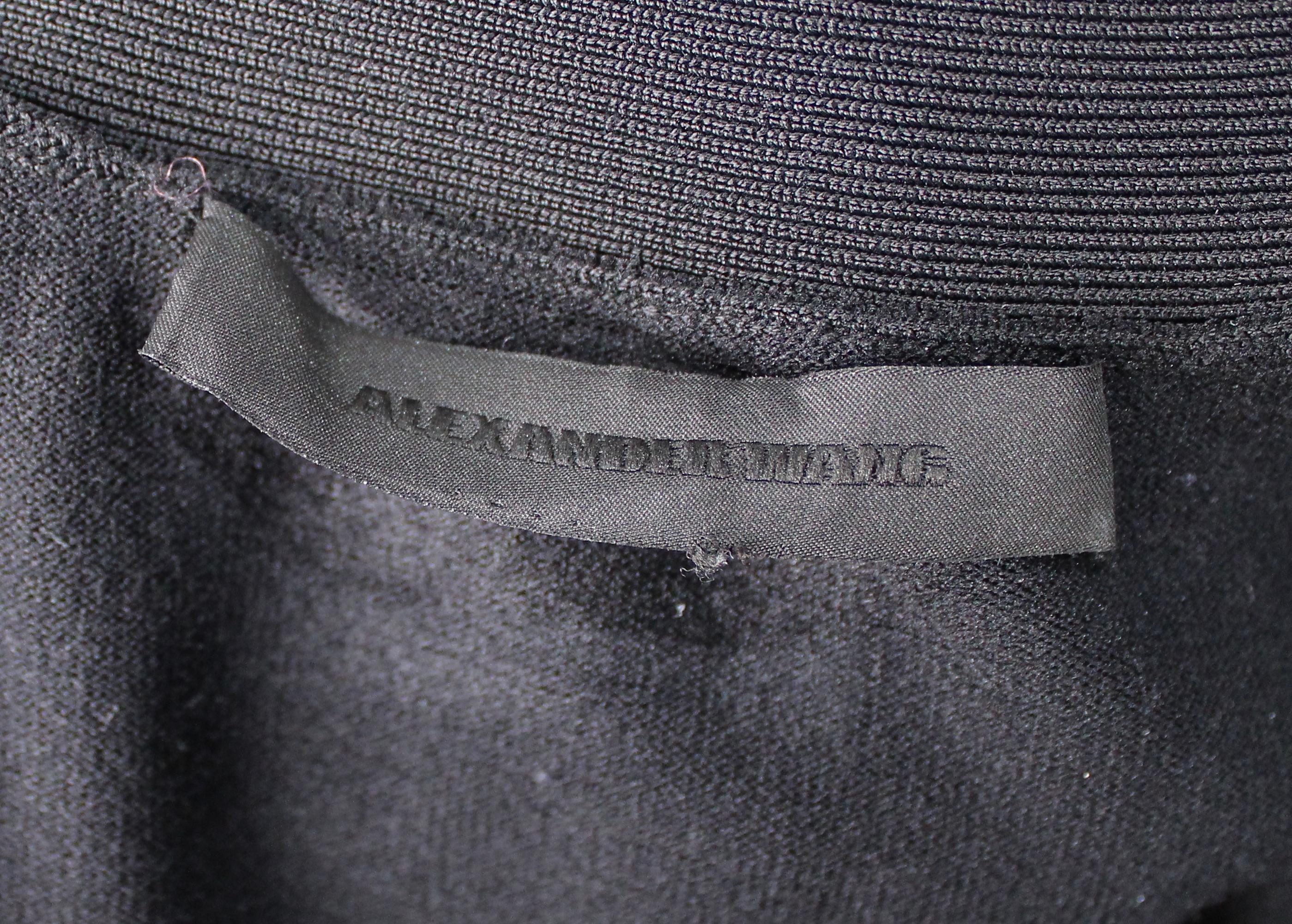 Alexander Wang - Noir - Top boutonné à col en V et à manches courtes en vente 3