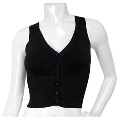 Alexander Wang Top negro con botones y cuello en V, sin mangas y recortado