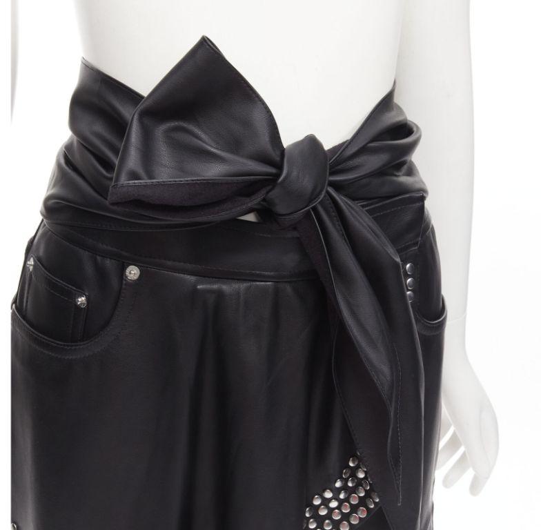 ALEXANDER WANG black faux leather silver studded draped wrap tie shorts US2 XS
Reference: AAWC/A00313
Brand: Alexander Wang
Designer: Alexander Wang
Material: Polyester
Color: Black, Silver
Pattern: Solid
Closure: Zip Fly
Extra Details: Wrap belt