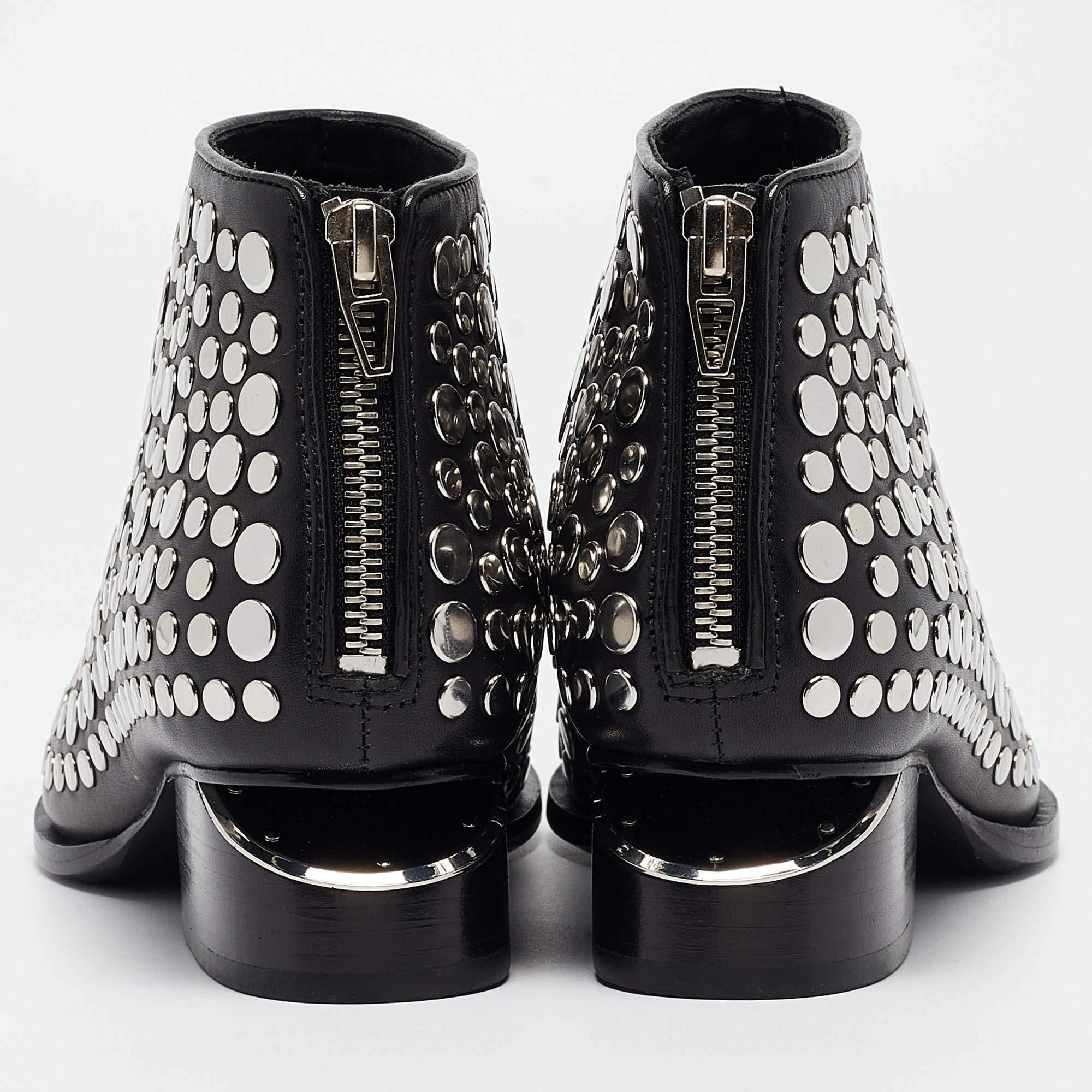 Alexander Wang - Bottines en cuir noir clouté Gabis - Taille 36,5 Pour femmes en vente