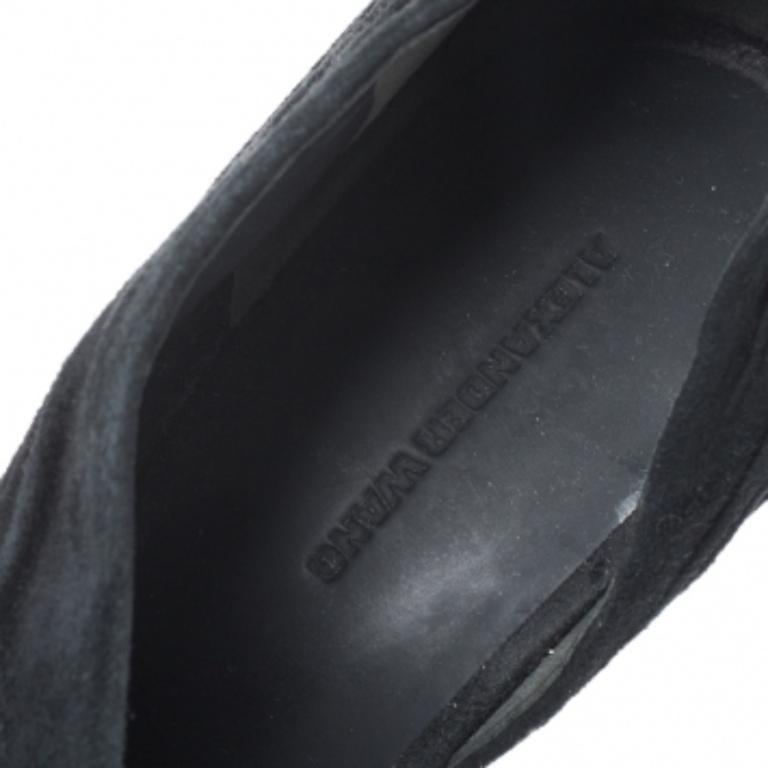Alexander Wang Black Ruched Suede Maja Open Toe Sandals Size 39 in vendita 3