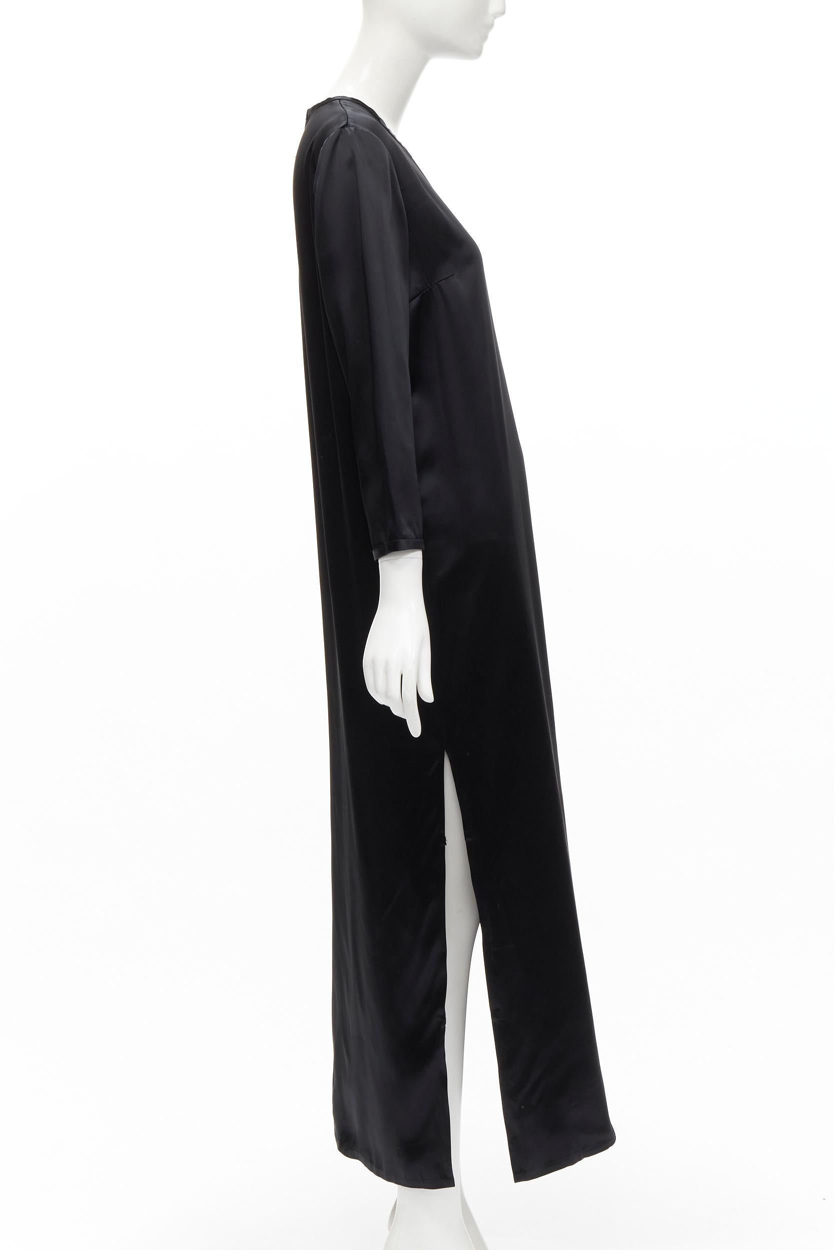 ALEXANDER WANG - Robe à col ras-du-cou classique et manches 3/4 en satin noir - US6 M Excellent état - En vente à Hong Kong, NT