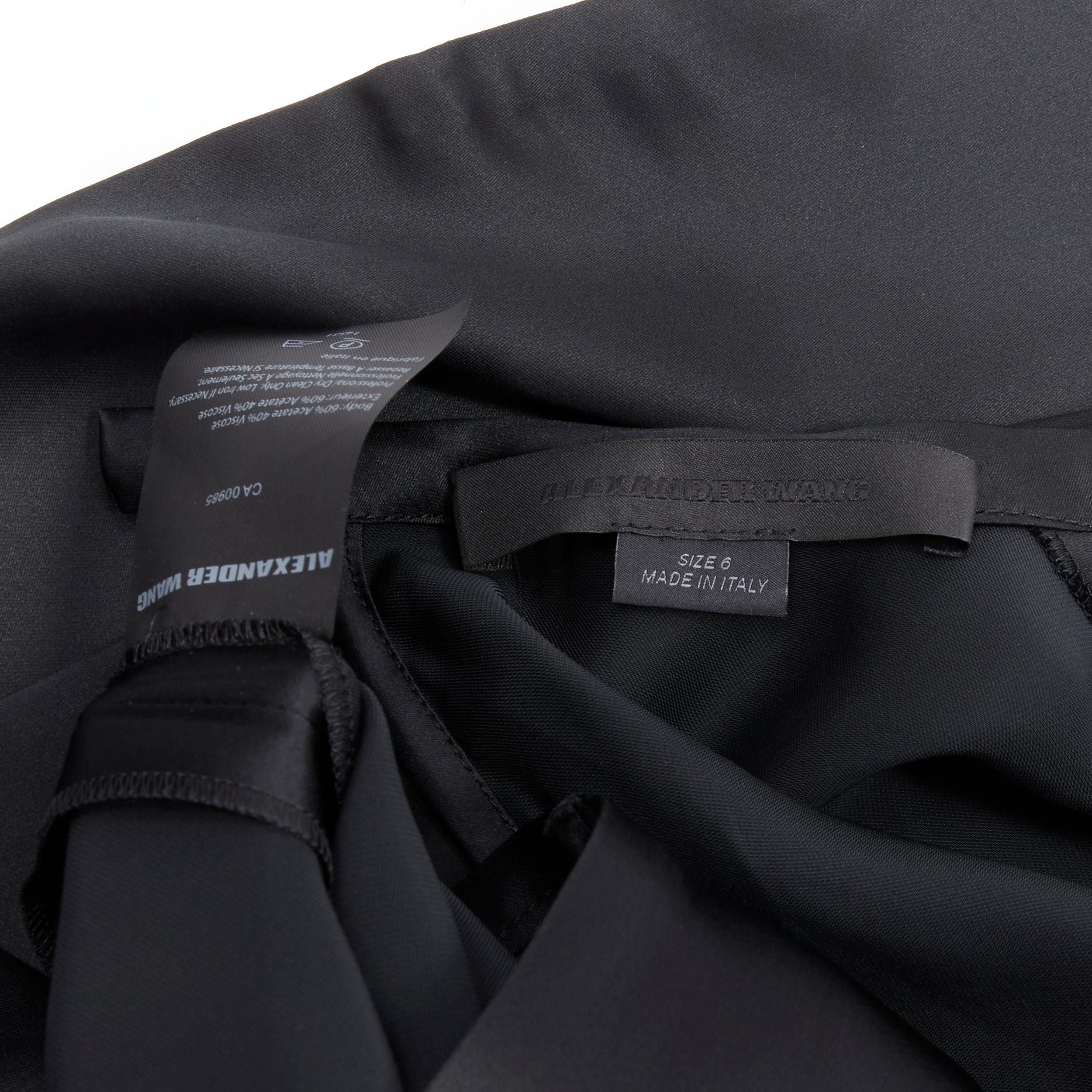 ALEXANDER WANG - Robe à col ras-du-cou classique et manches 3/4 en satin noir - US6 M en vente 4