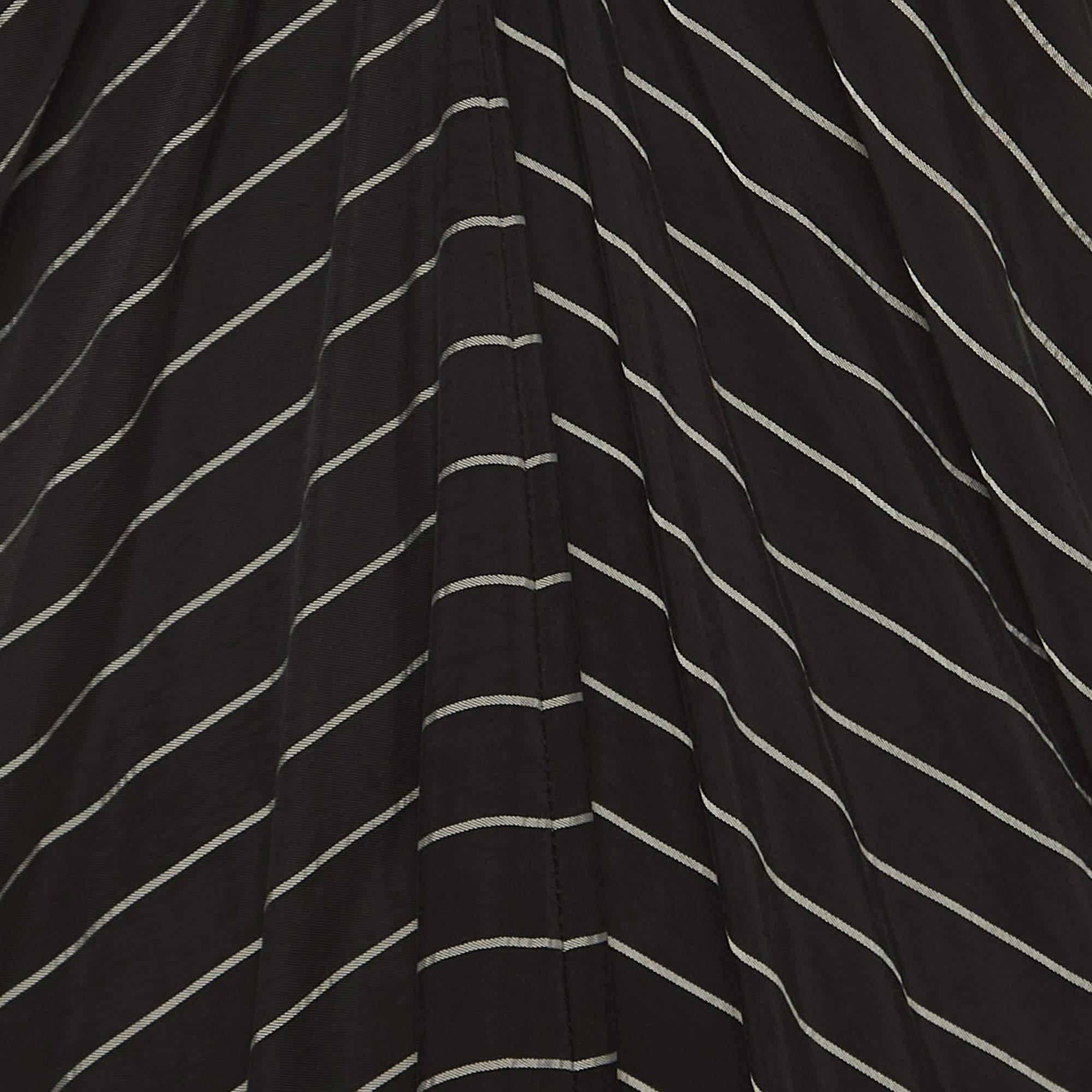 Alexander Wang Black Striped Short Sleeve Midi Dress S In Good Condition For Sale In Dubai, Al Qouz 2