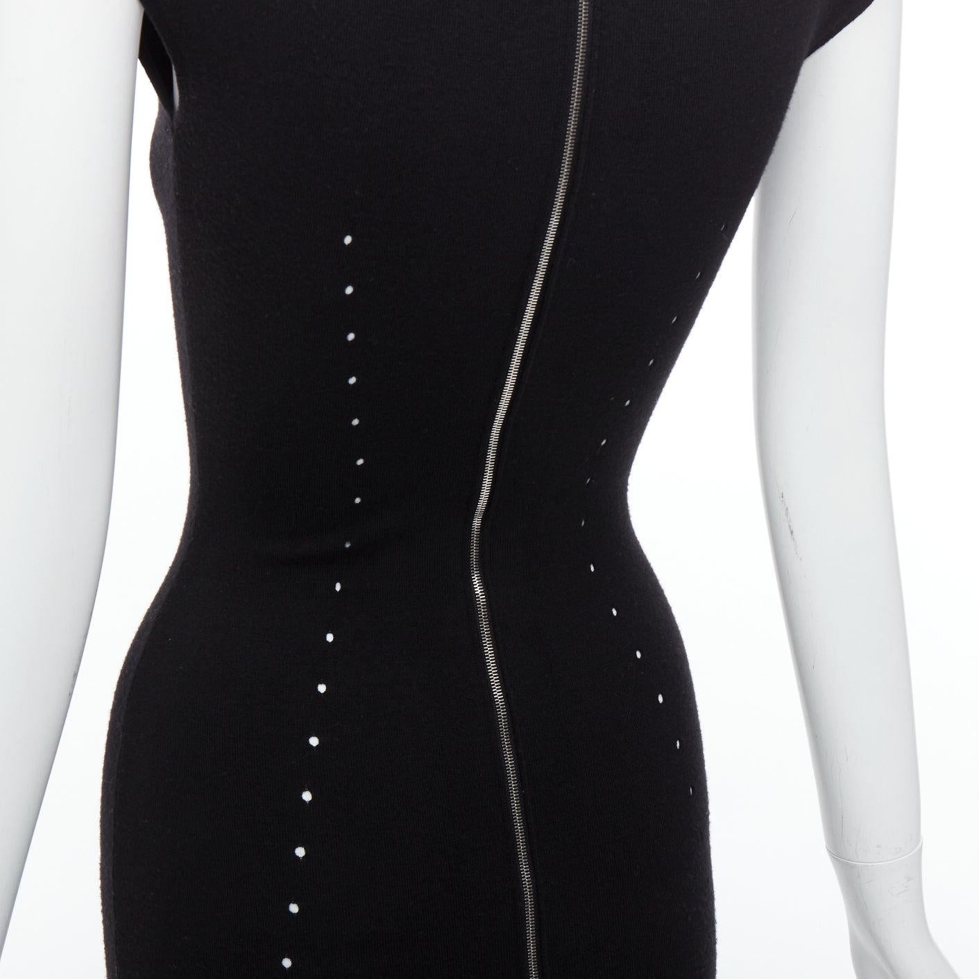 ALEXANDER WANG black wool blend pointelle knit bodycon dress XS
Reference: YIKK/A00128
Brand: Alexander Wang
Designer: Alexander Wang
Material: Wool, Blend
Color: Black, Silver
Pattern: Solid
Closure: Zip
Extra Details: Back zip.
Made in: