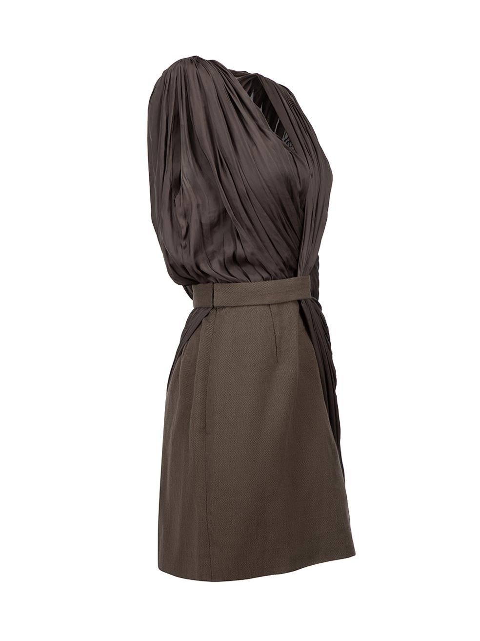 CONDITION is Very good. Hardly any visible wear to dress is evident on this used Alexander Wang designer resale item.

Details
Brown
Linen
Mini dress
Asymmetric and draped accent
V neckline
Side zip closure with hook and eye

Made in