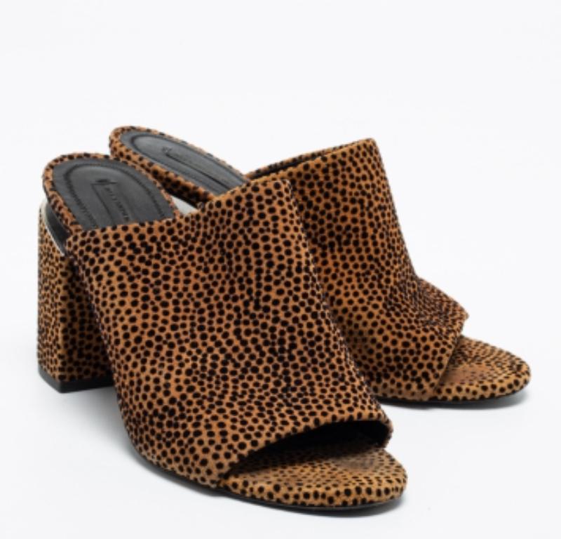 Alexander Wang Marrón/Negro Animal Print Suede Avery Block Heel Mules Talla 38 en venta 2