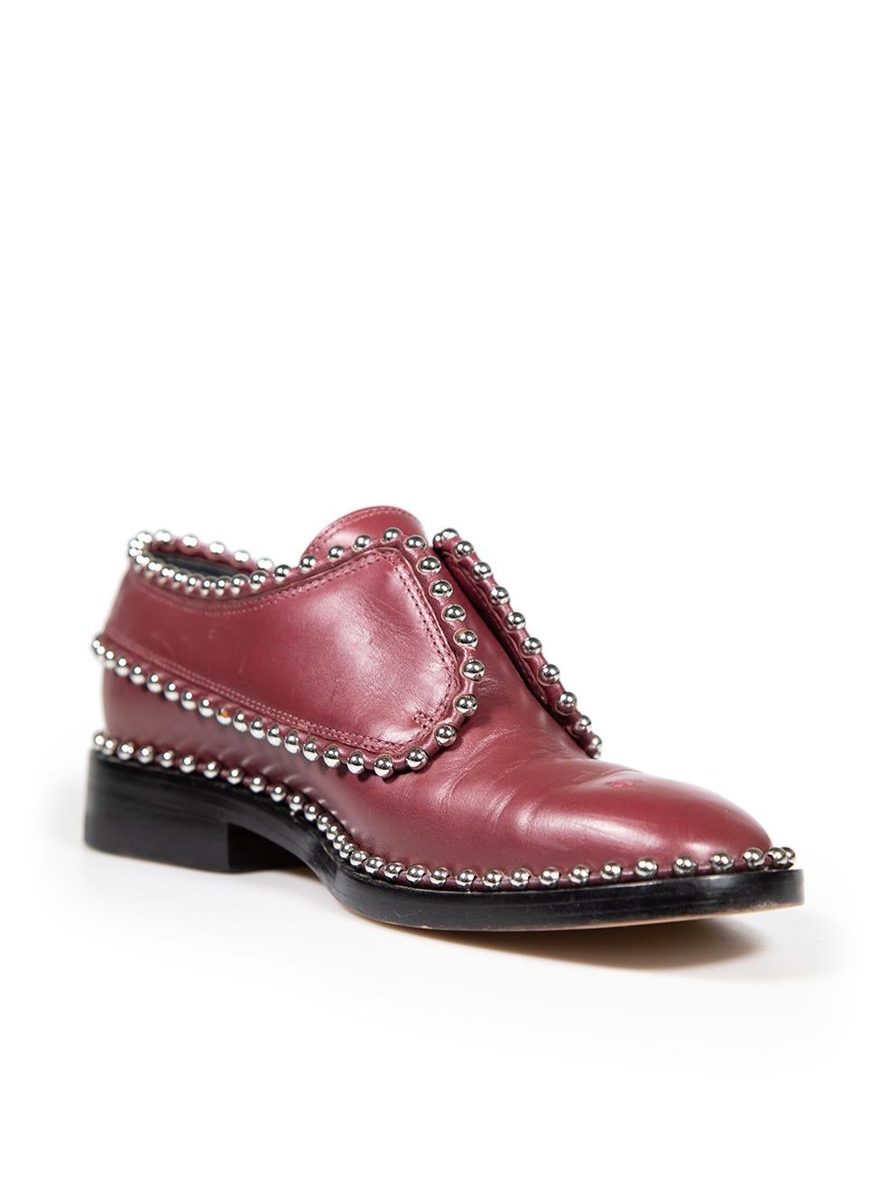 CONDITION is Very good. Minimal wear to oxfords is evident. Light scratches and abrasions to the front, sides and back of both shoes on this used Alexander Wang designer resale item. This item comes with an original dust bag.
 
 
 
 Details
 
 
