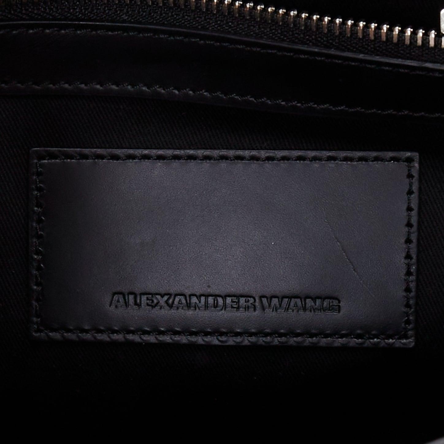 ALEXANDER WANG Devere Schwarze Tasche mit geometrischem Strukturmuster und Kaninchenfellbesatz im Angebot 6