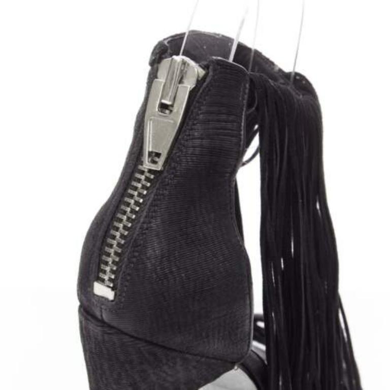 Alexander Wang Dree, sandalo in camoscio nero con frange in rilievo e tacco angolare EU37 in vendita 3