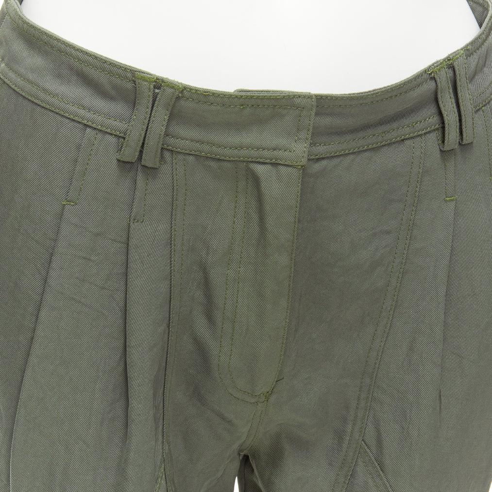 ALEXANDER WANG khaki twill getäfelte Gesäßtaschen gerüschter Saum Safarihose US0 XS im Angebot 2