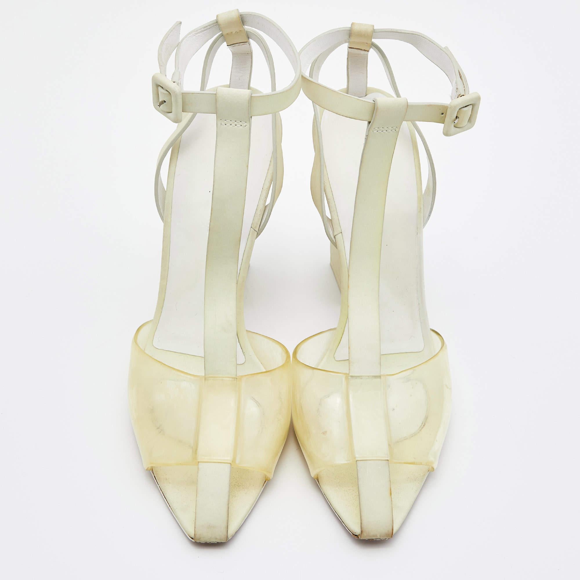Beige Alexander Wang escarpins à lanières en cuir jaune clair et PVC, taille 38 en vente