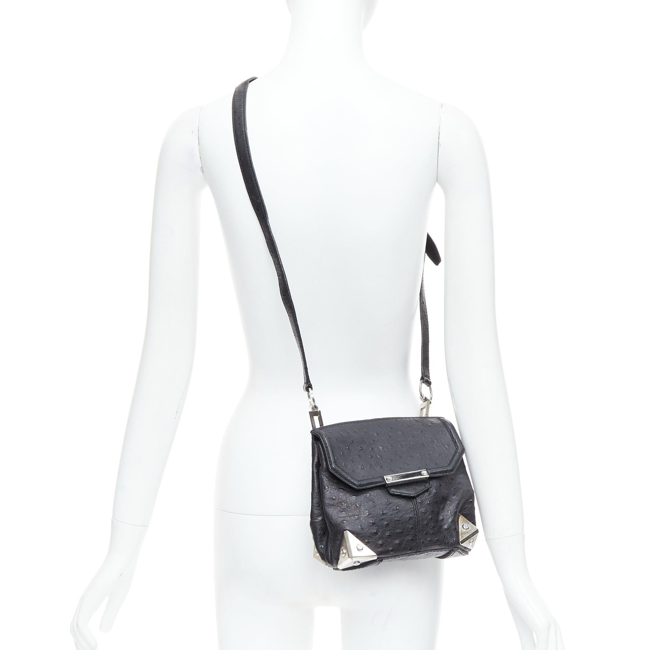 ALEXANDER WANG Marion Prisma black leather silver hardware crossbody bag
Reference: ECLO/A00054
Brand: Alexander Wang
Designer: Alexander Wang
Model: Marion Prisma
Material: Leather
Color: Black, Silver
Pattern: Solid
Lining: Black Fabric
Extra