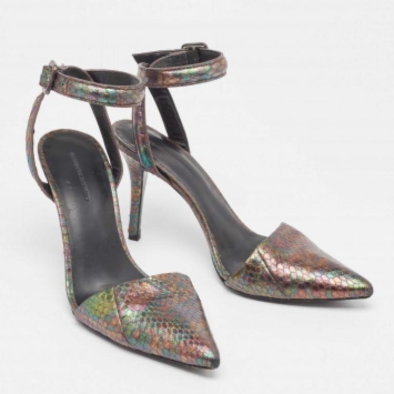 Alexander Wang Bombas Lovisa de piel de serpiente en relieve metalizado Talla 38.5 en venta 1