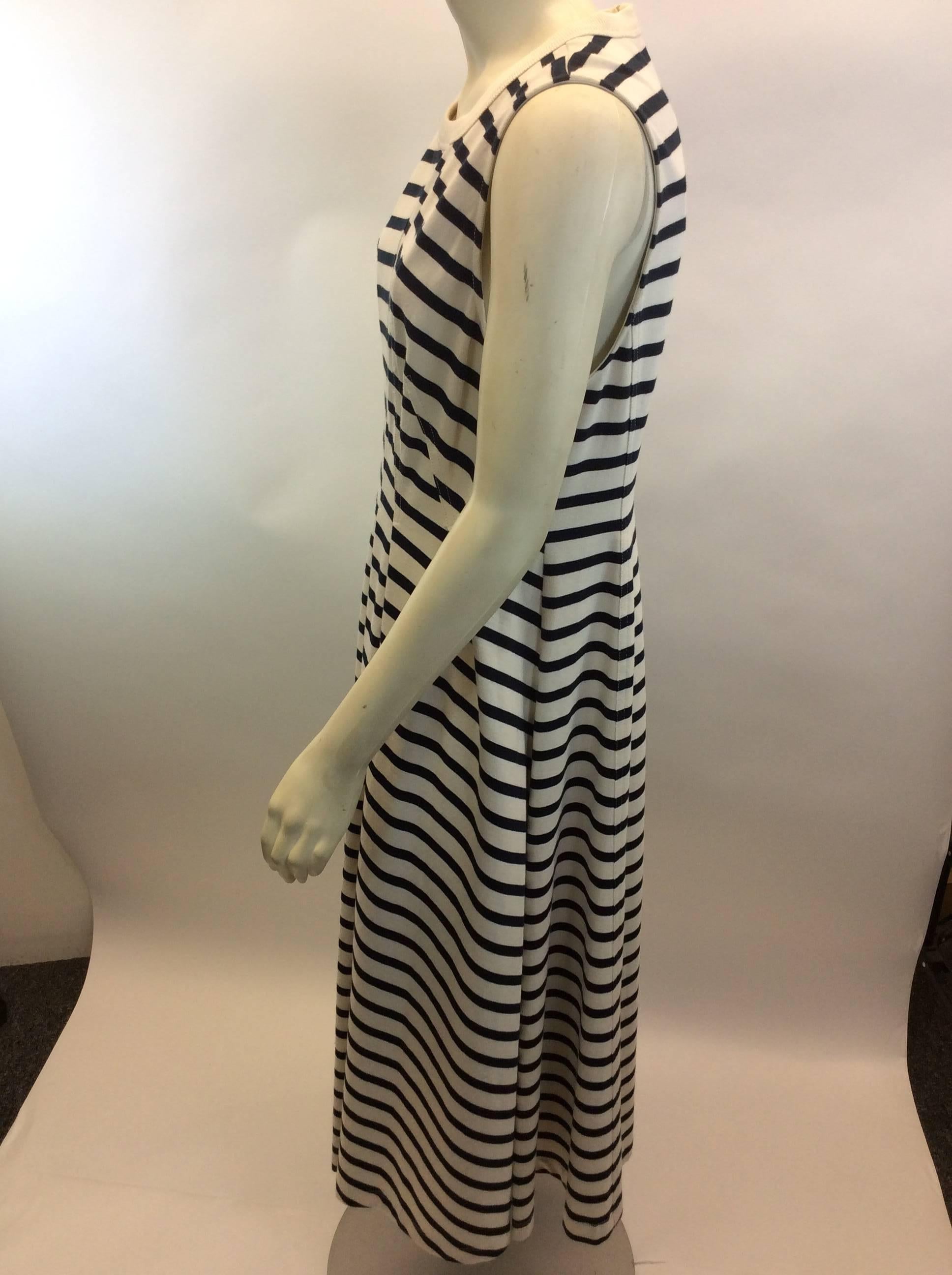 Alexander Wang Navy Blue and White Stripe Dress NWT
$199
100% Cotton
Made in China
Size Medium
Length 46.5