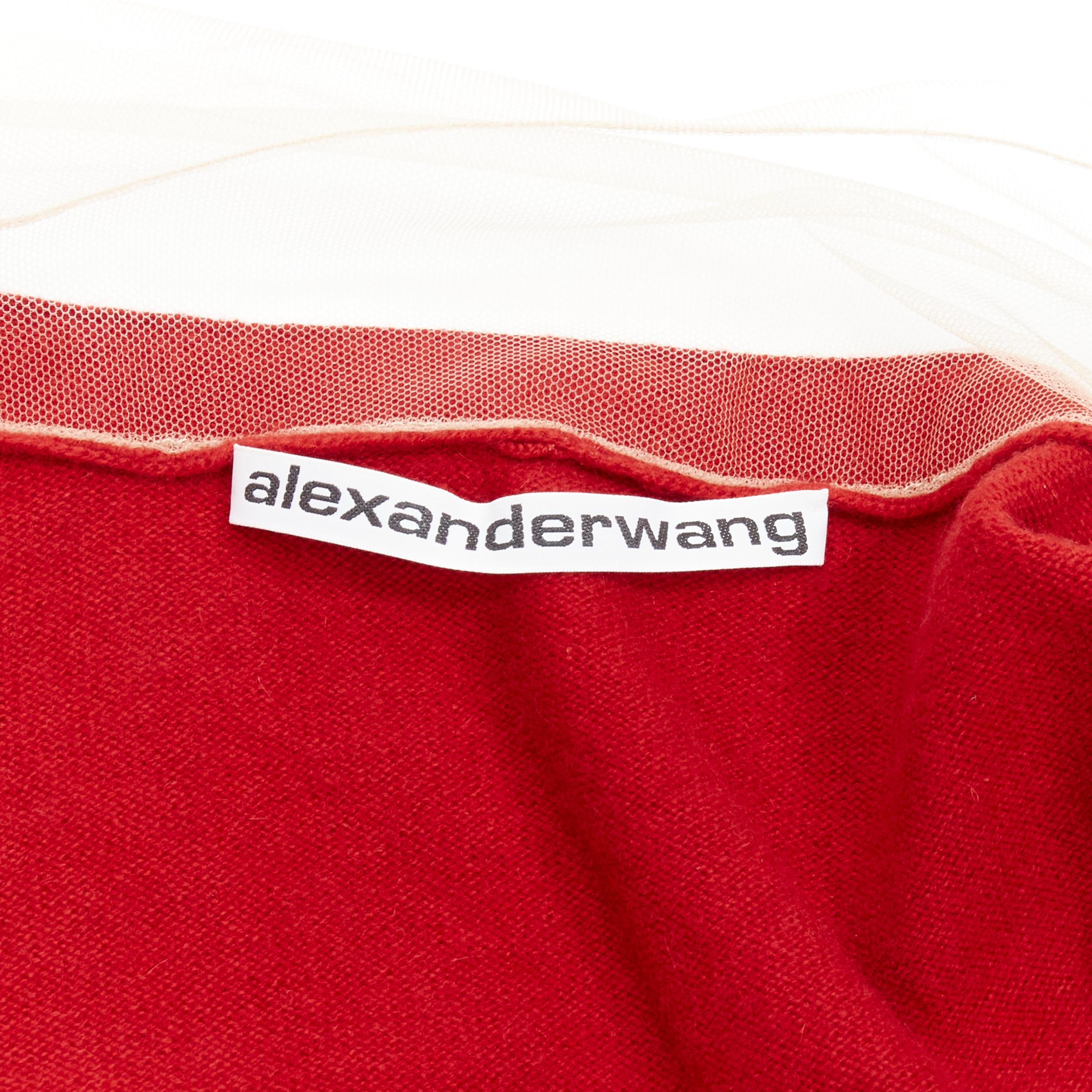 ALEXANDER WANG - Cardigan à poignets de cristaux en maille nude rouge à épaules décalées S en vente 4