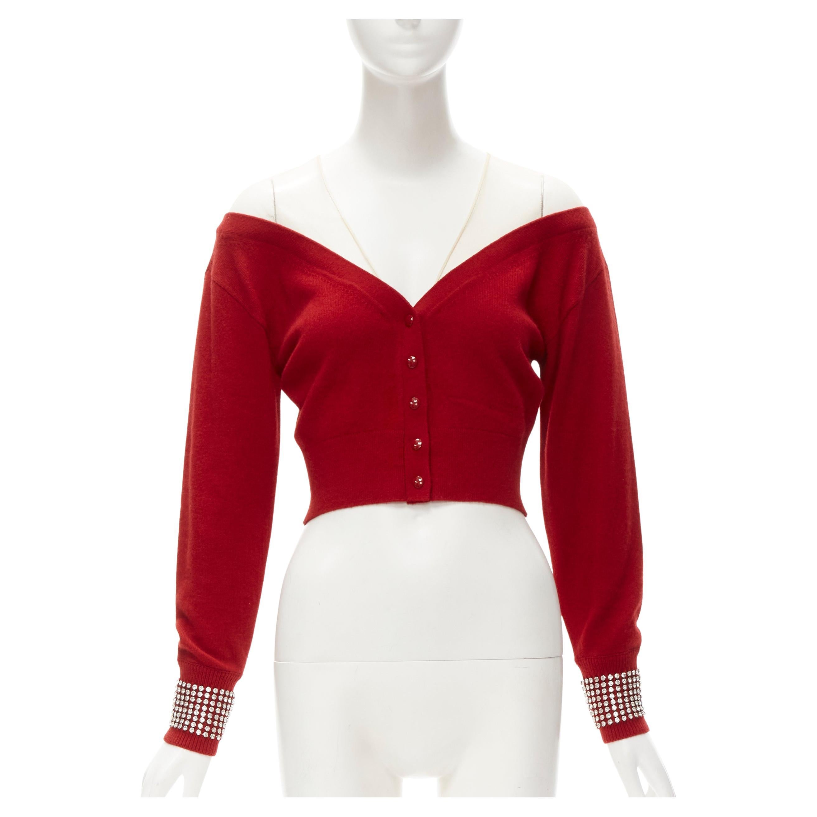 ALEXANDER WANG - Cardigan à poignets de cristaux en maille nude rouge à épaules décalées S en vente