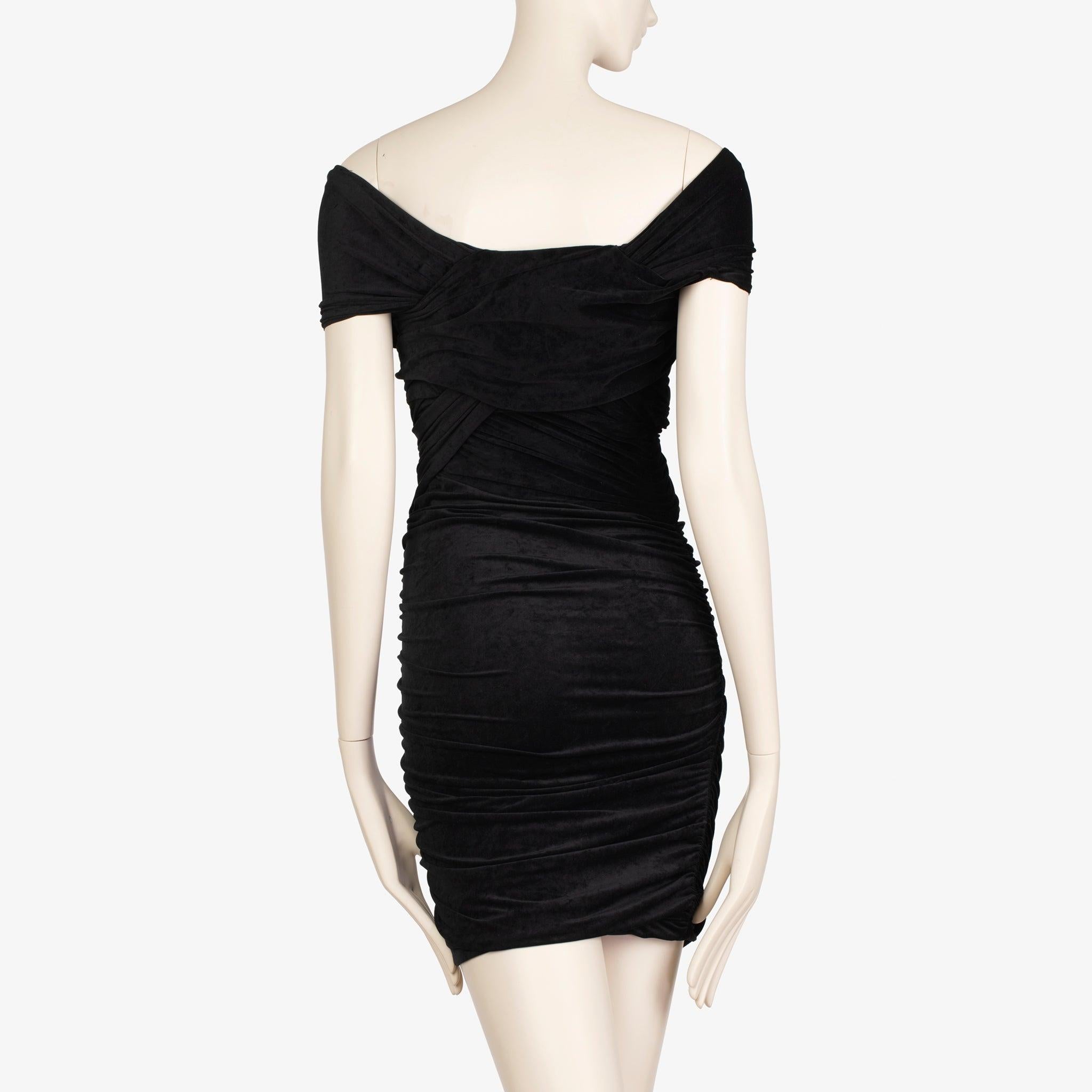 Mini robe froncée noire à épaules dénudées Alexander Wang - Taille  XS en vente 1