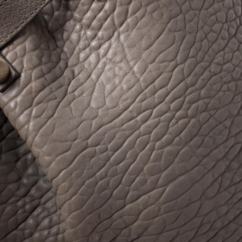 Alexander Wang Taupe Textured Leather Diego Bucket Bag im Angebot 2