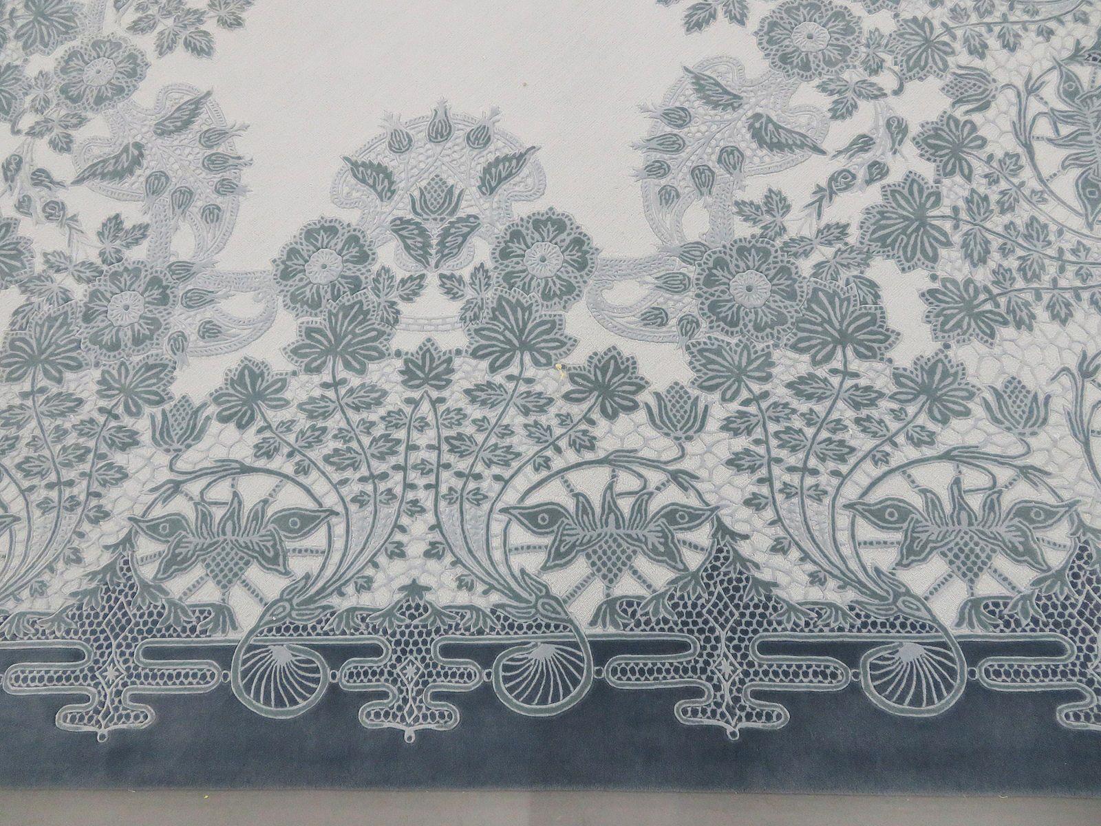 International Style Western European Wool Tufted Rug, Luxury Collection, Limited Edition For Sale