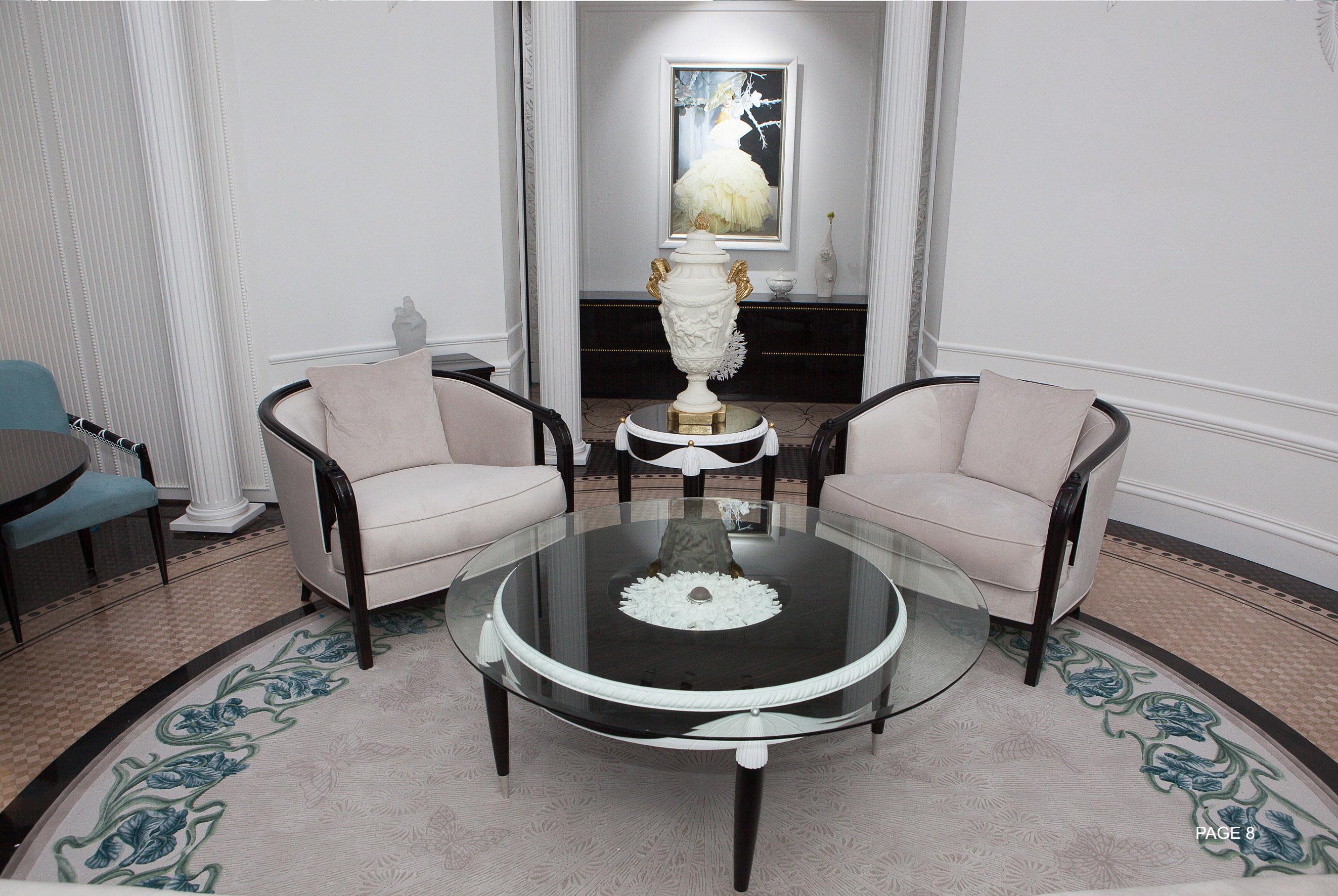 Table basse  Bois d'ébène avec sculpture blanche, néoclassique Neuf - En vente à Hong Kong, HK