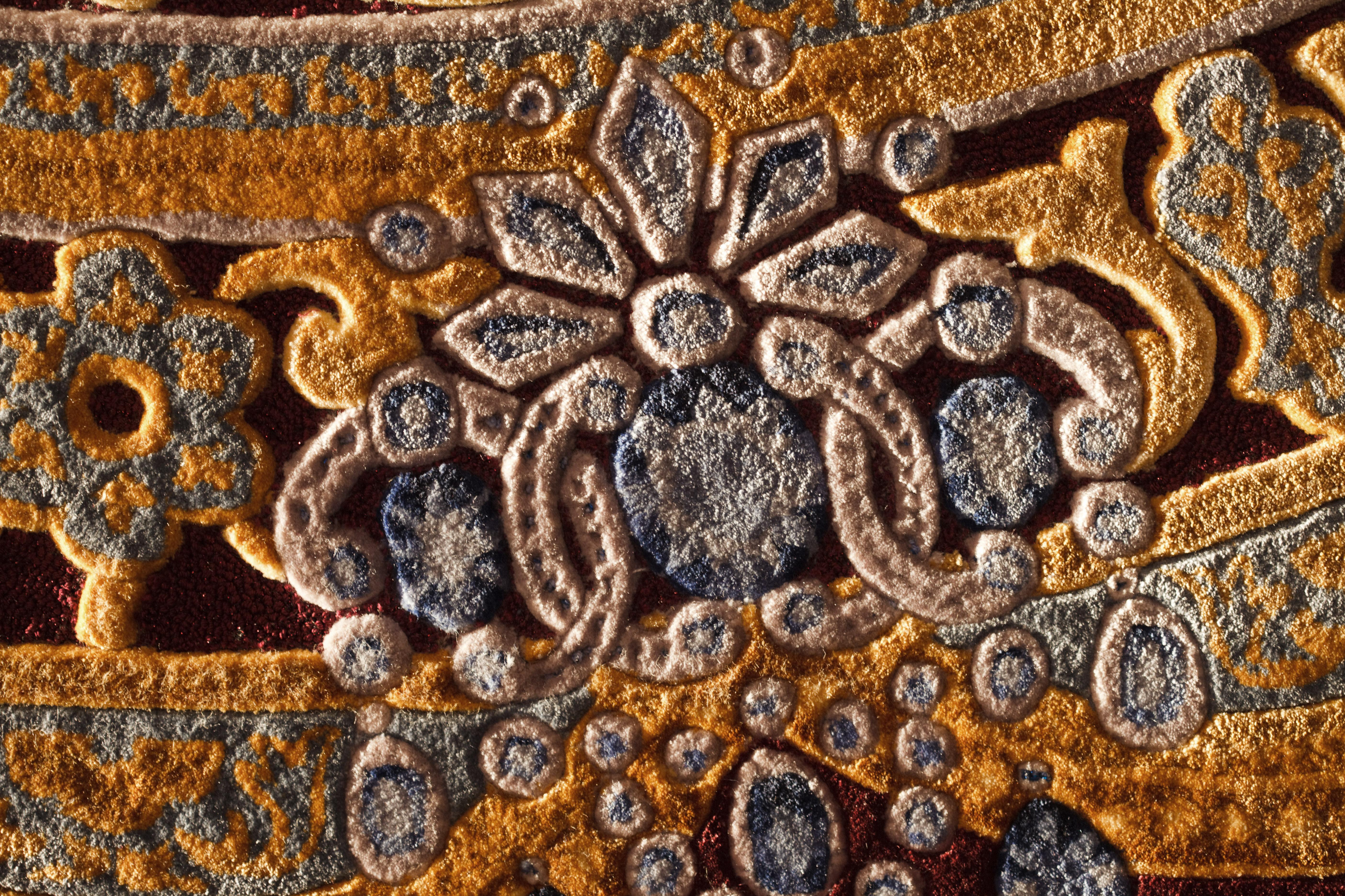 Western European Wool Tufted Rug, Luxury Collection, Limited Edition In New Condition For Sale In Hong Kong, HK