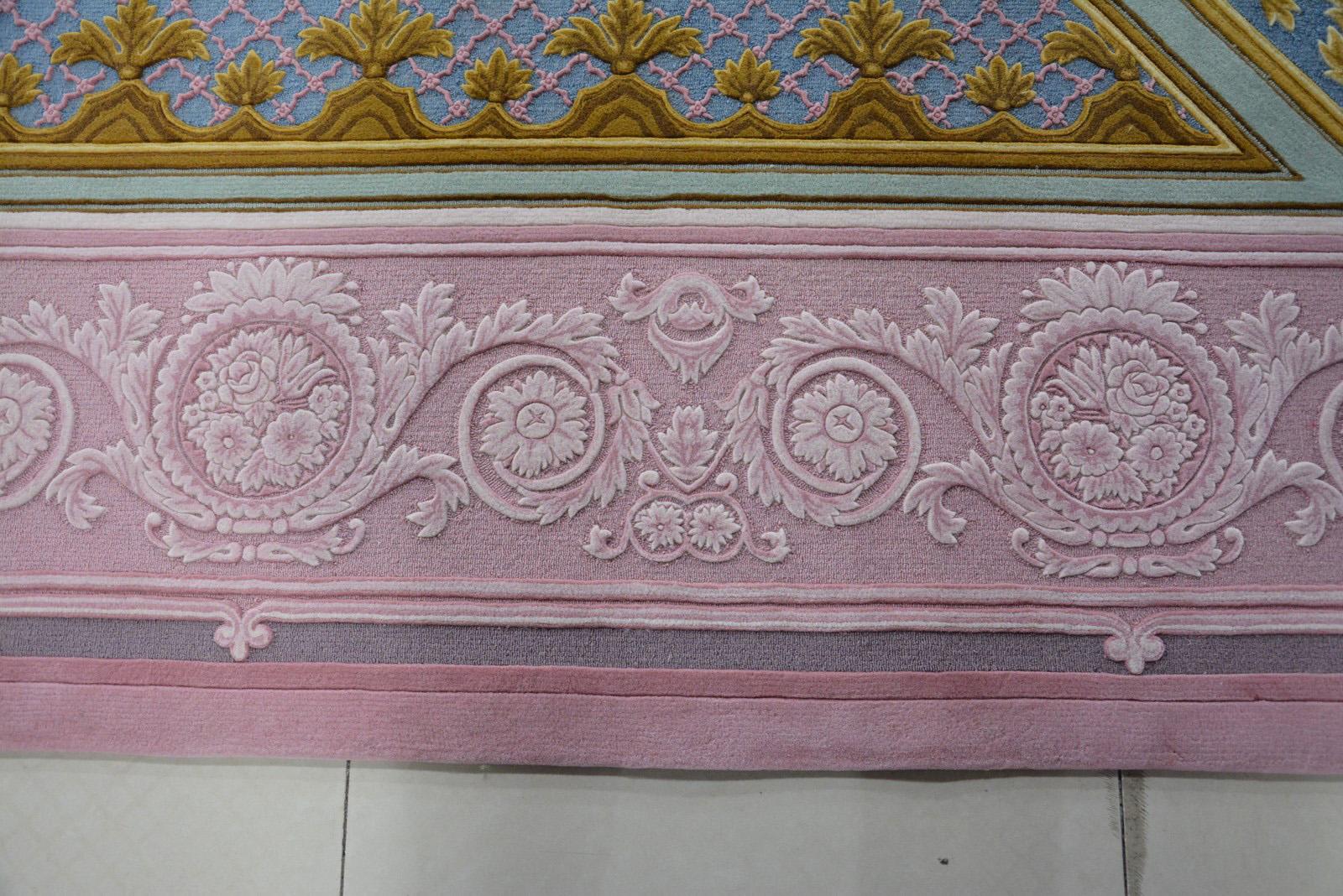Neoclassical Revival Western European Fine Wool Tufted Area Rug, Neoclassical For Sale
