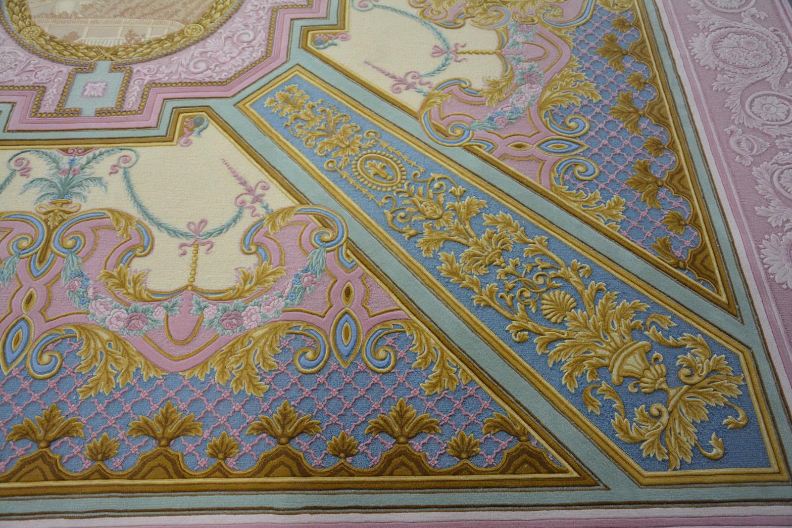 Chinese Western European Fine Wool Tufted Area Rug, Neoclassical For Sale