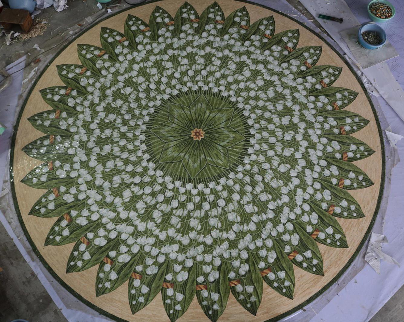 Mural Mosaico de Mármol para Decoración Interior y Exterior, Diseño de Flores Siglo XXI y contemporáneo en venta