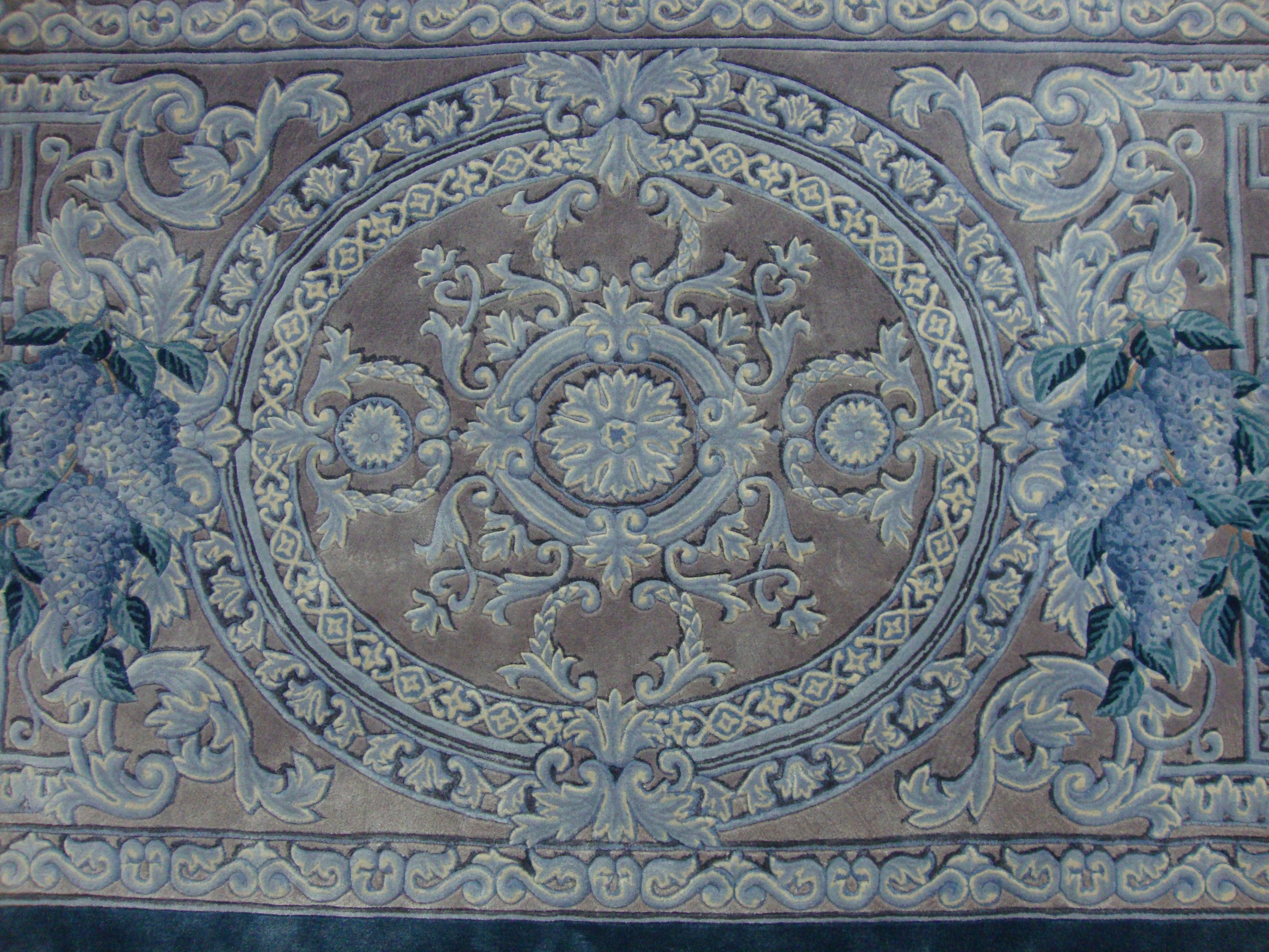 Contemporary Western European Fine Silk Tufted Area Rug Neoclassica For Sale