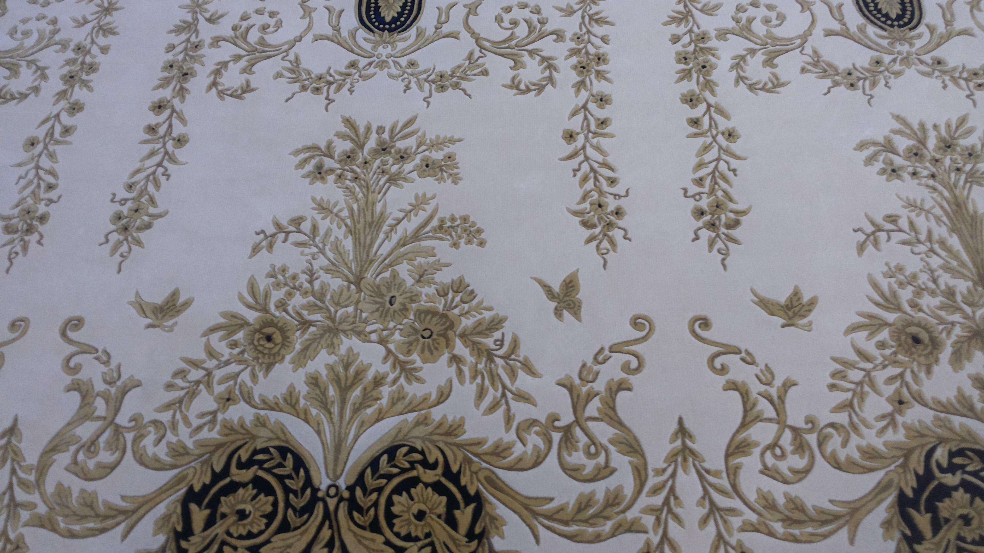 Western European Wool Tufted Area Rug Custom Order For Sale 5