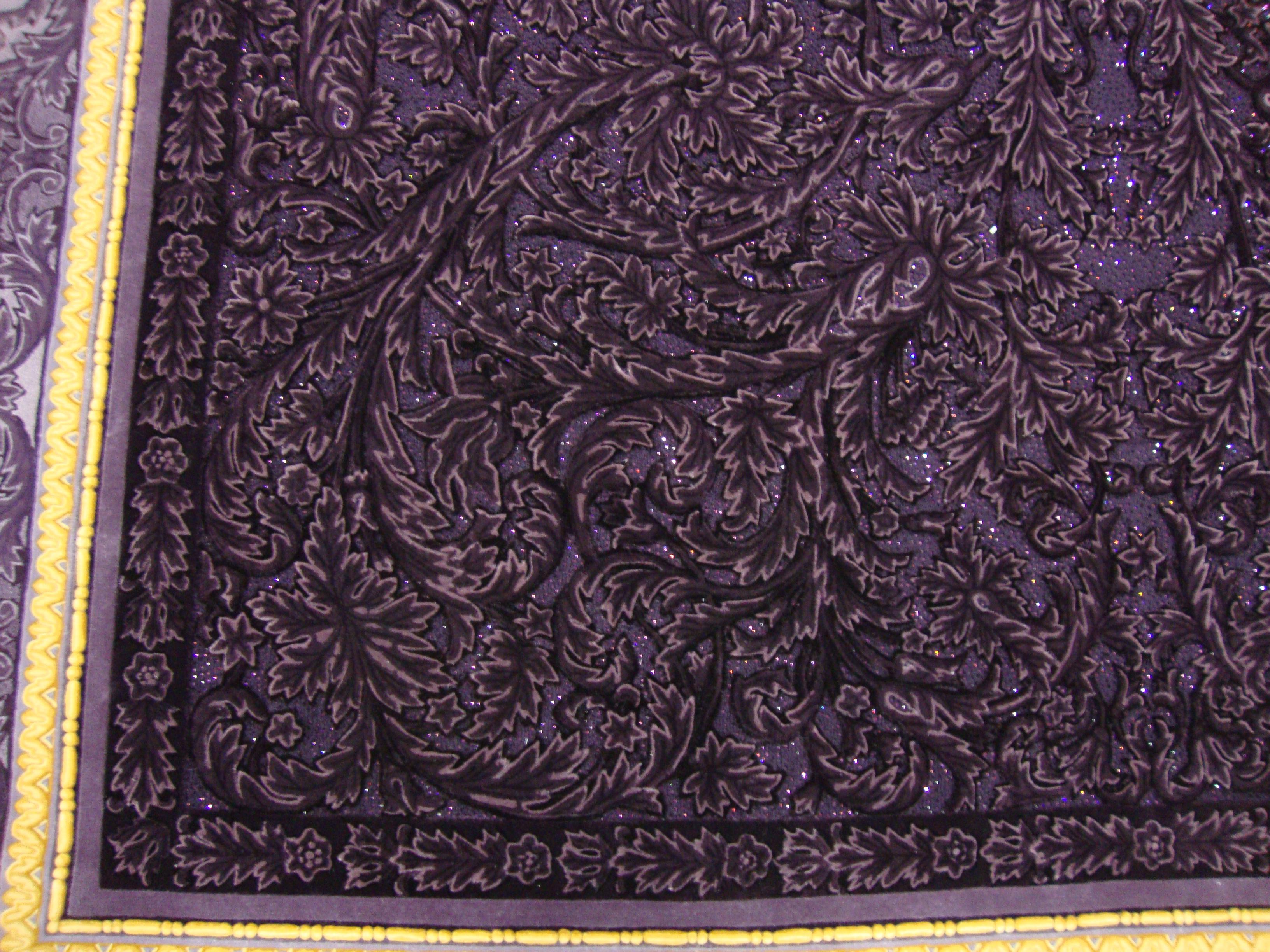 Hand-Carved Western European Silk Tufted Area Rug Neoclassica For Sale