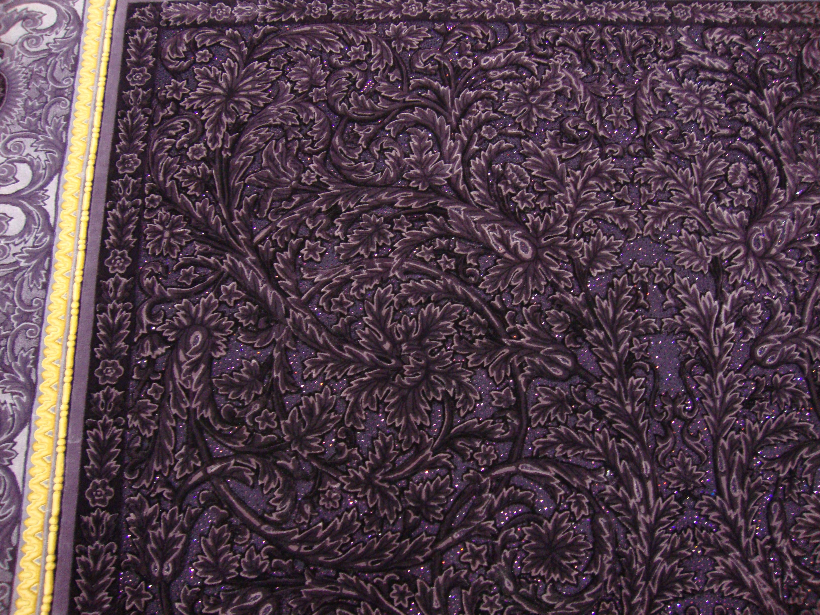 Western European Silk Tufted Area Rug Neoclassica For Sale 1
