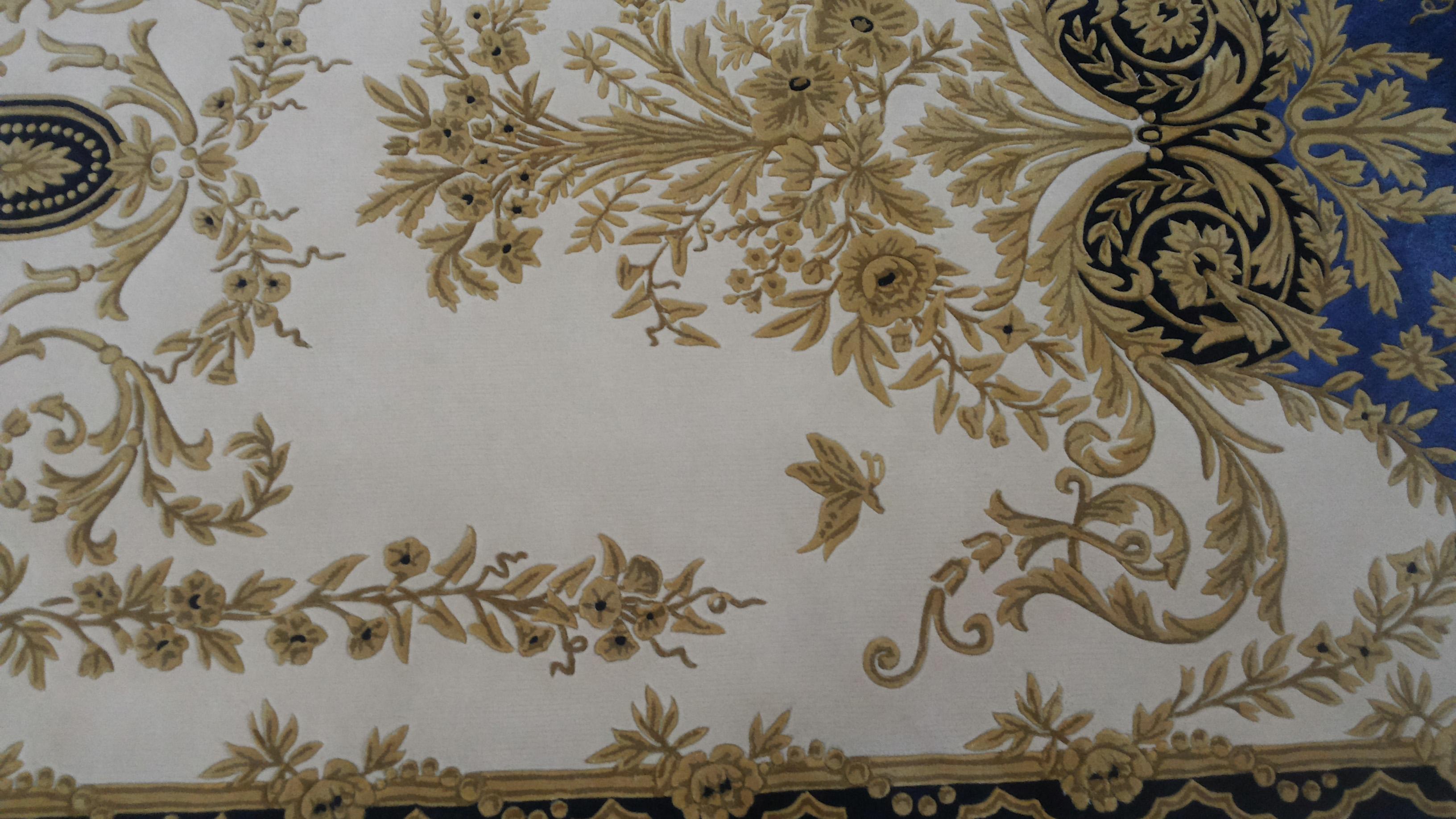 Western European Wool Tufted Area Rug Custom Order For Sale 2