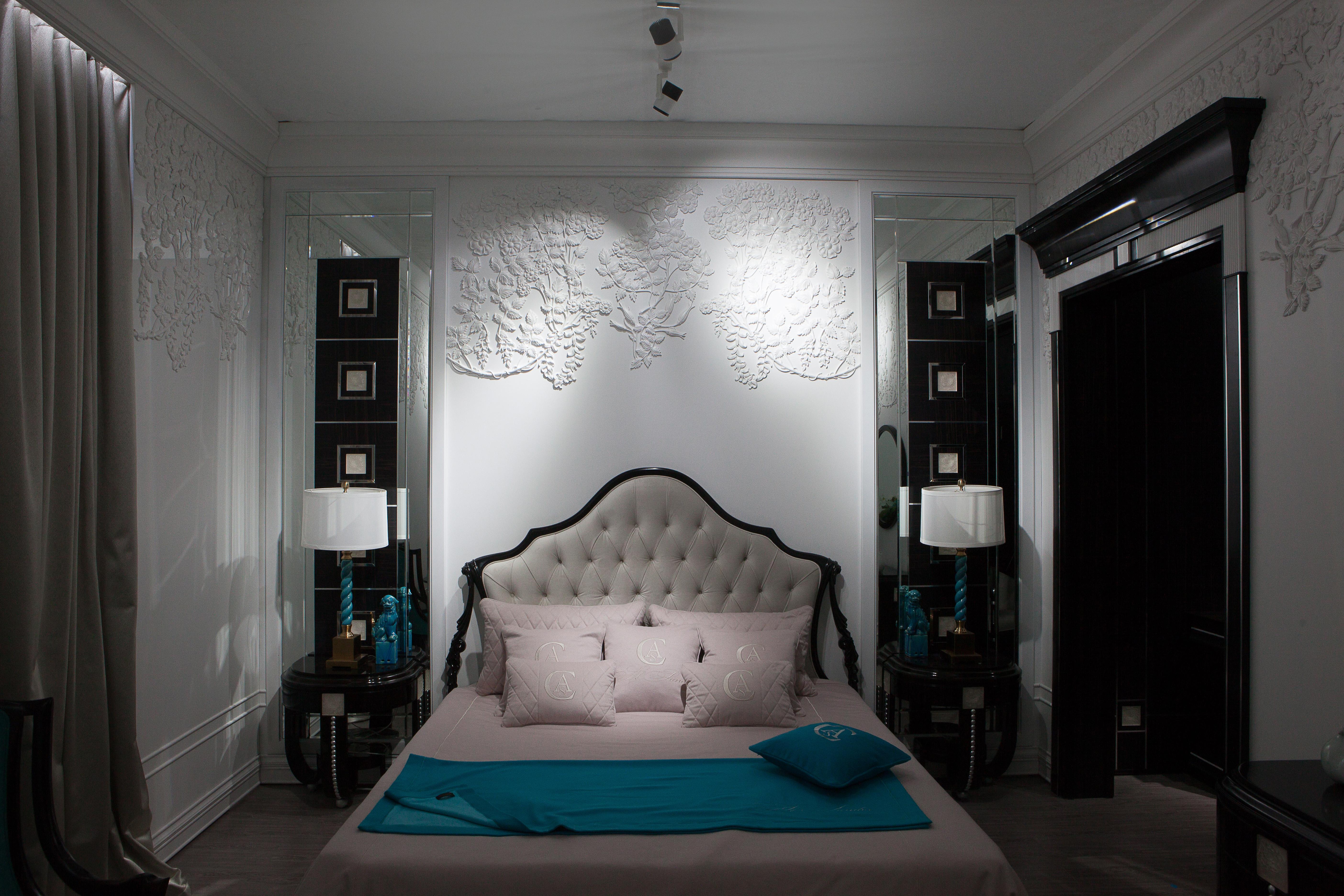 Solid Wood Panel in White and Ebony Finishing with Lalique Glass, Custom Made For Sale 3