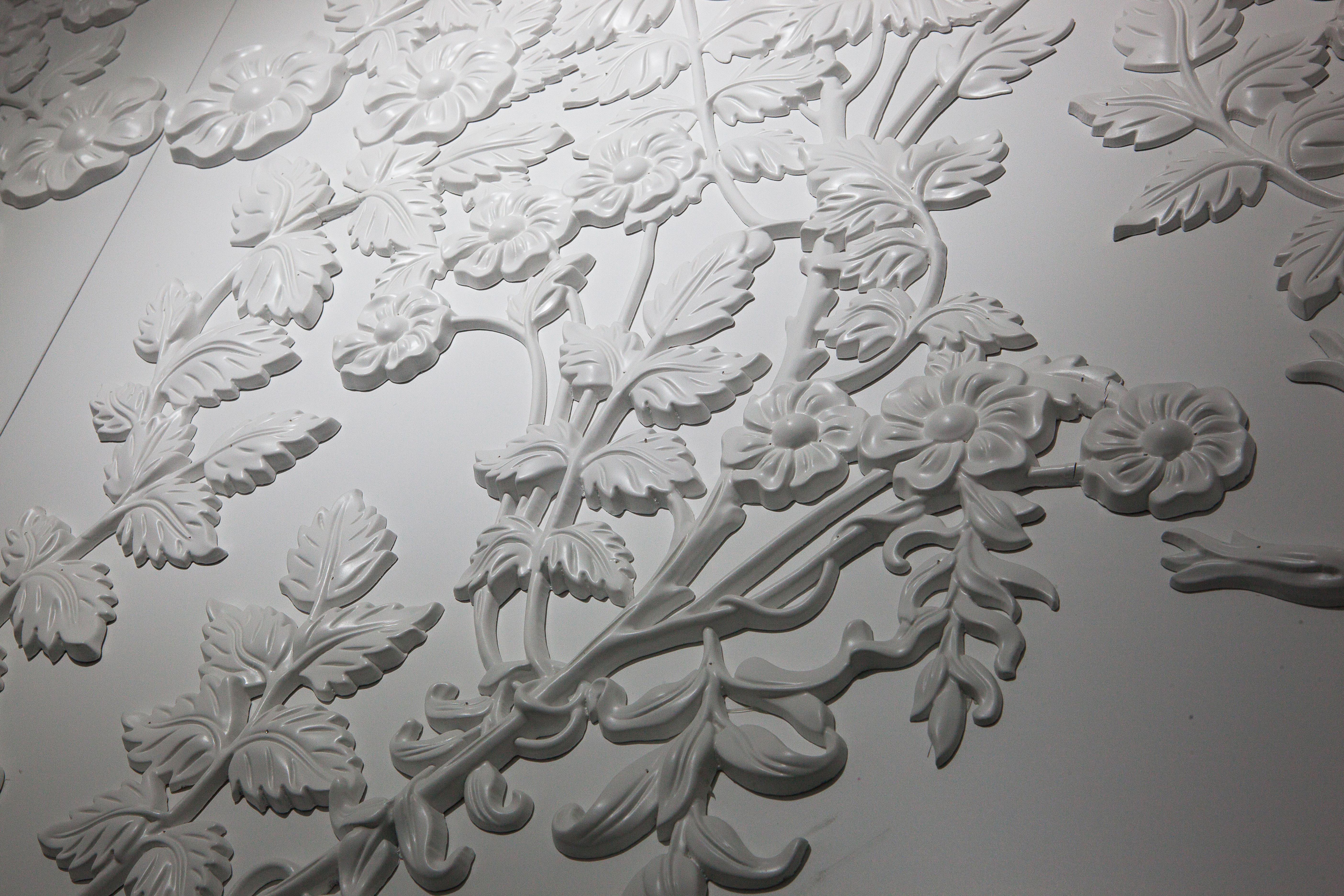 Solid Wood Panel in White and Ebony Finishing with Lalique Glass, Custom Made
Made of solid wood, painted, hand carved floral elements fixed on the panel by hand, fine art casting glass bars are inserted into ebody wood decorative fragments on the
