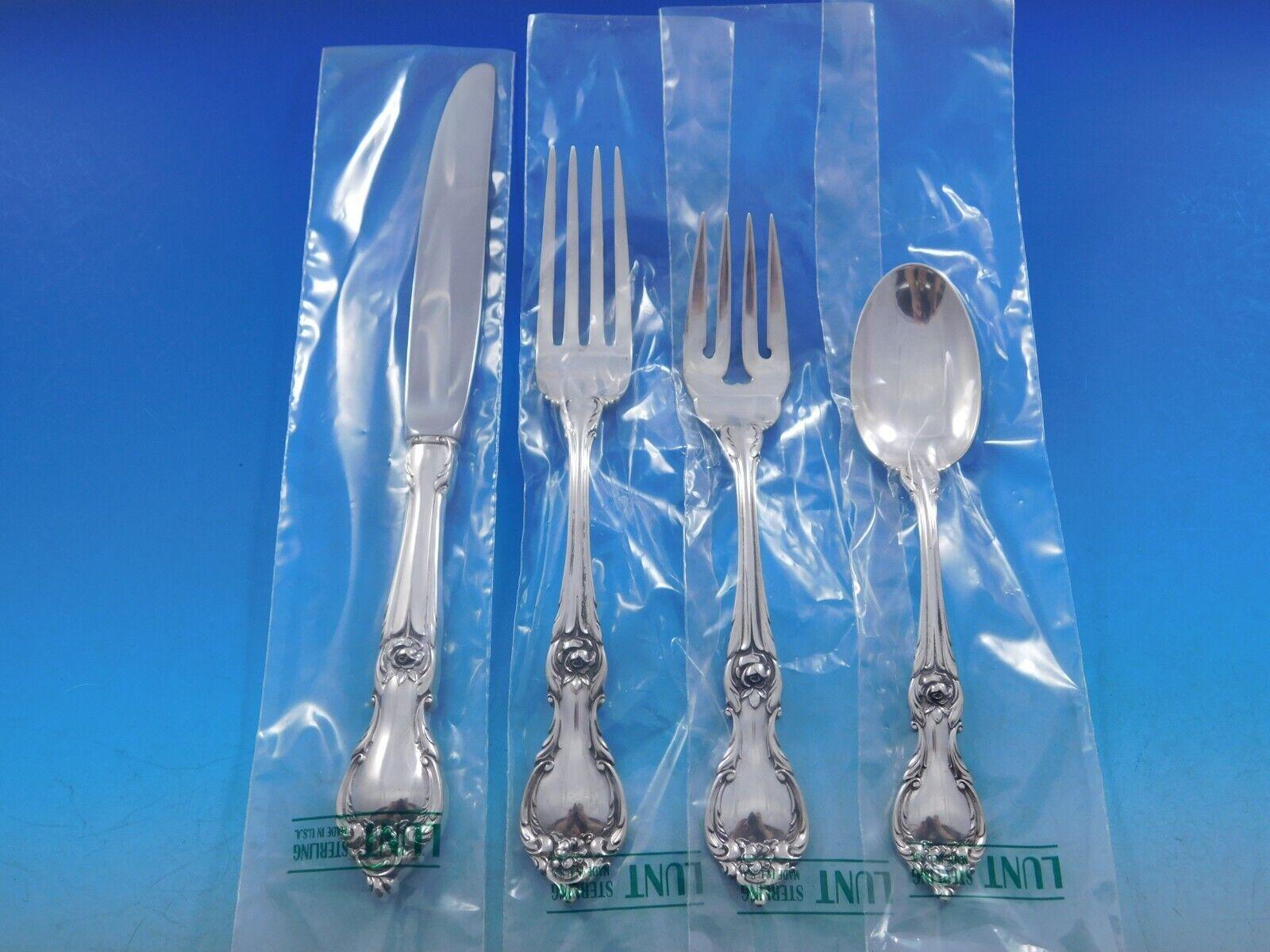 Unused Alexandra by Lunt sterling silver Flatware set, 40 pieces. This set includes:

8 Knives, 9