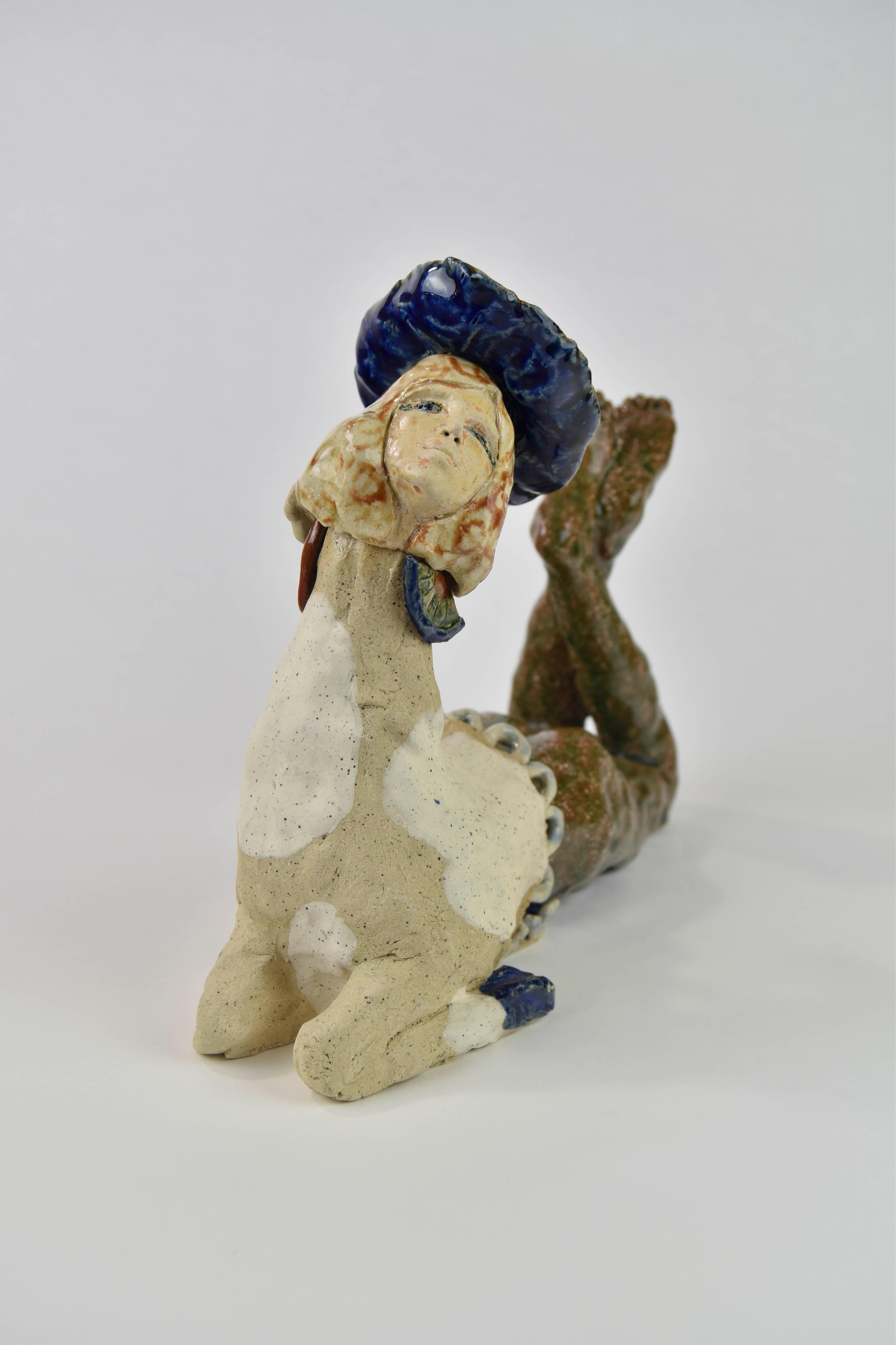 Sentimiento de co-creatividad - Figurative Sculpture Gris de Alexandra Levasseur