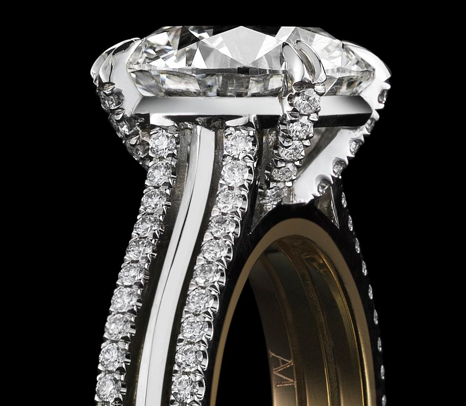 Alexandra Mor Signature Brilliant-Cut 1.05 Carat Diamond Engagement Ring In New Condition For Sale In New York, NY