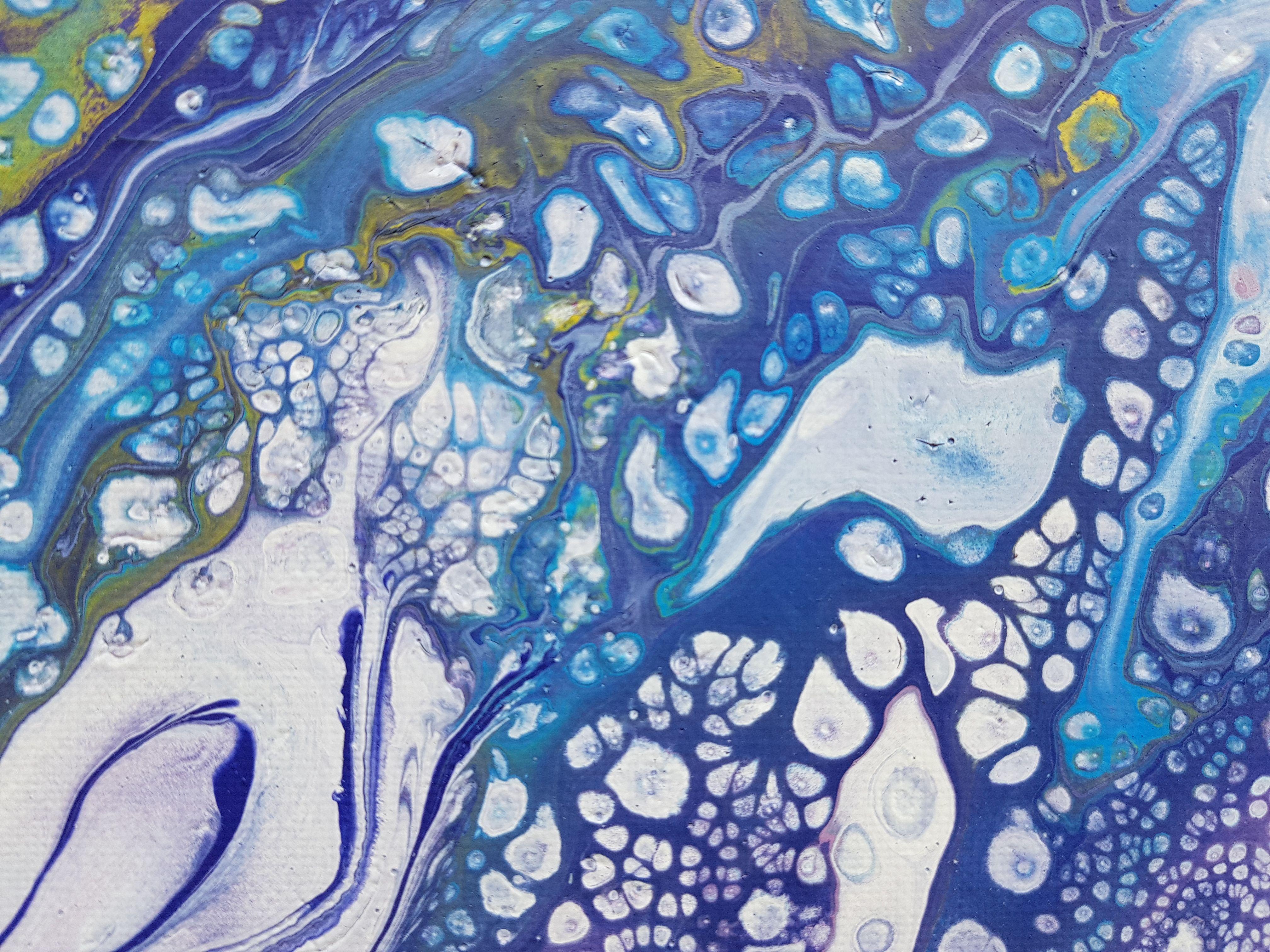 Aphrodite's Wet Dream est une peinture originale d'expressionnisme abstrait créée pour les amoureux de l'océan. Les couleurs choisies et le mouvement de la peinture créent un point focal apaisant, reflet de la beauté de la nature.     Titre : Le